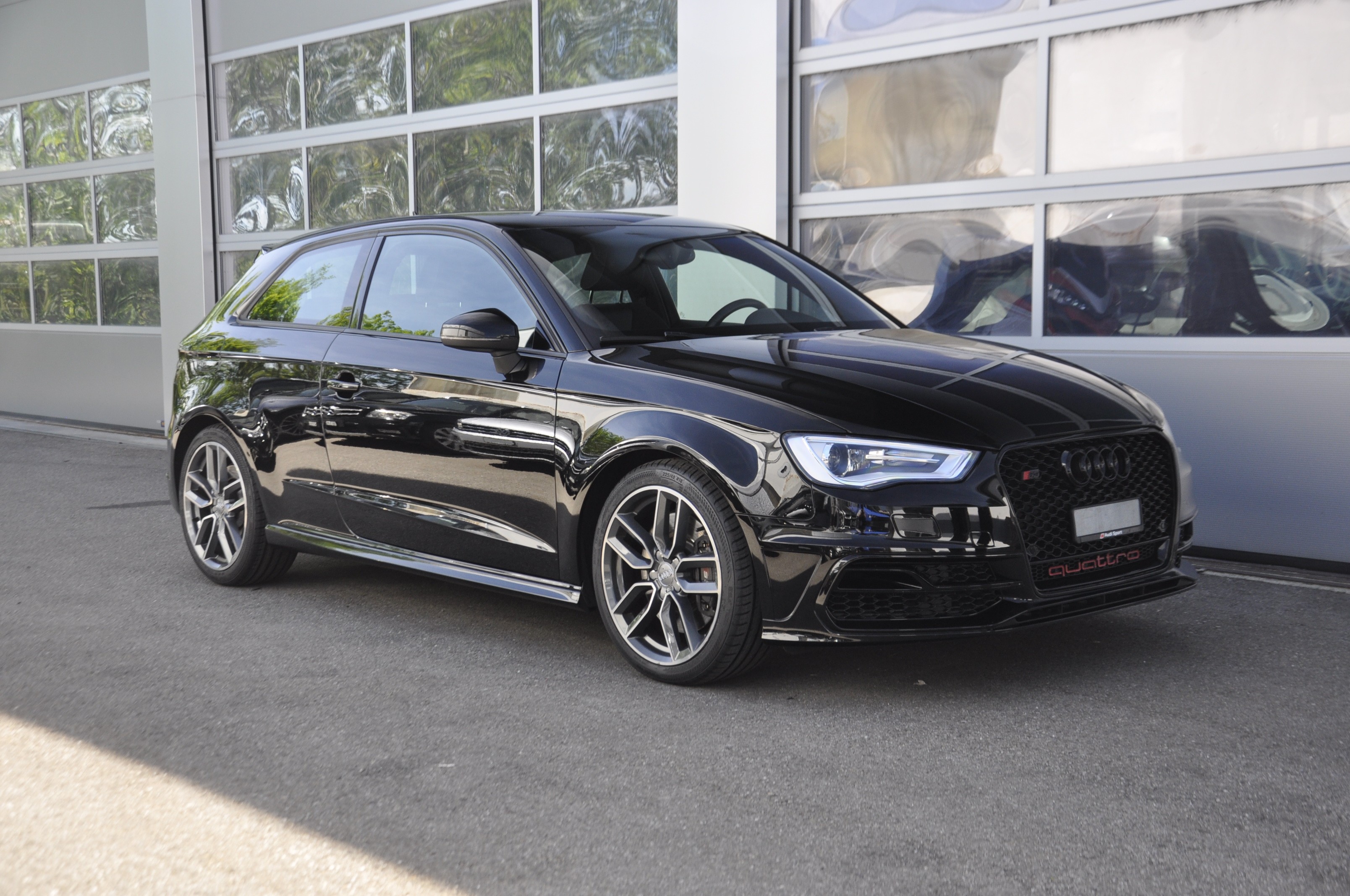 AUDI S3 2.0 TFSI quattro S-tronic