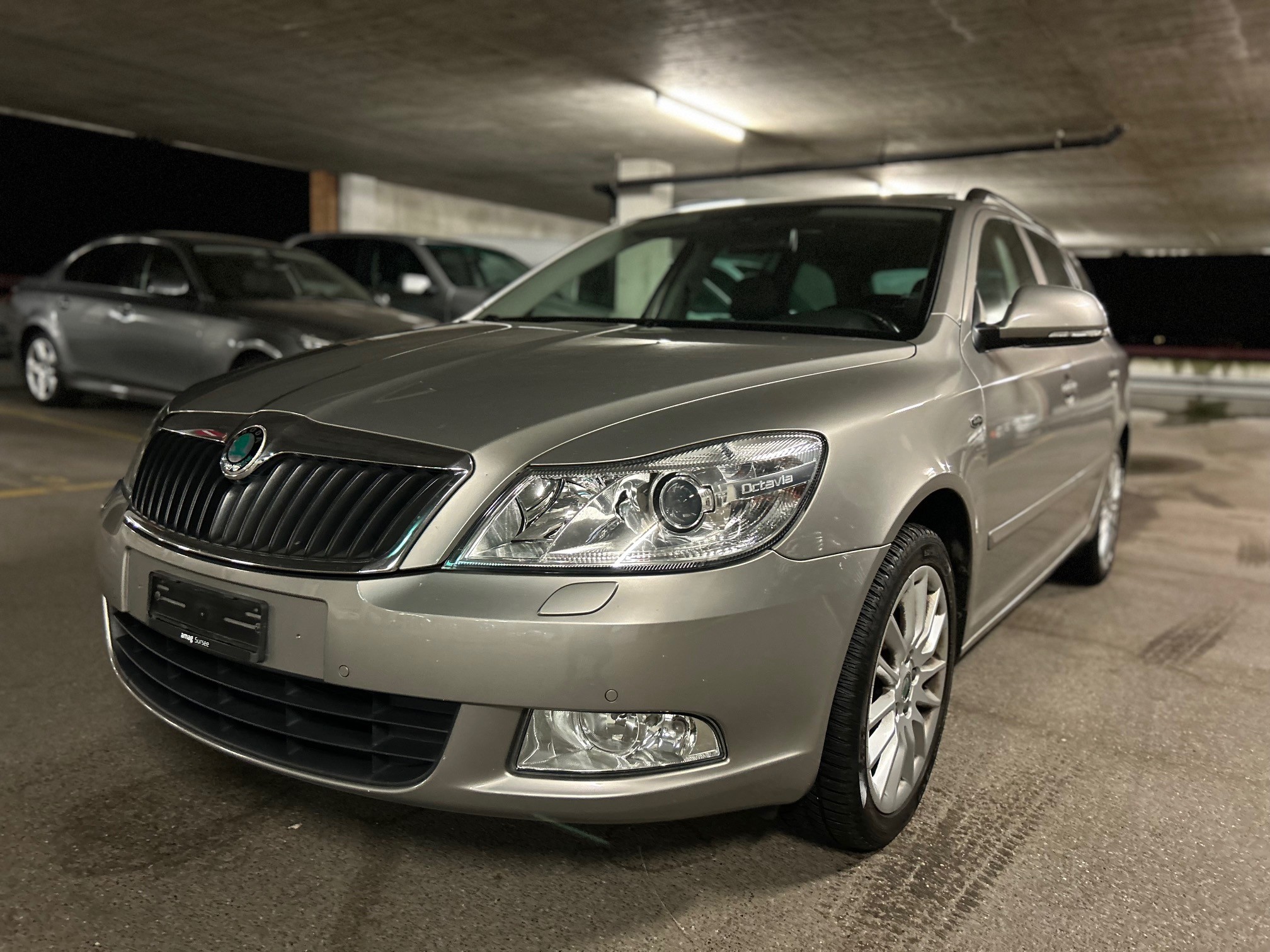 SKODA Octavia Combi 1.8 TSI Laurin & Klement DSG