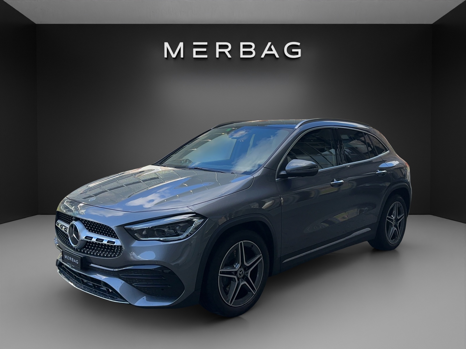 MERCEDES-BENZ GLA 250 AMG Line 4Matic