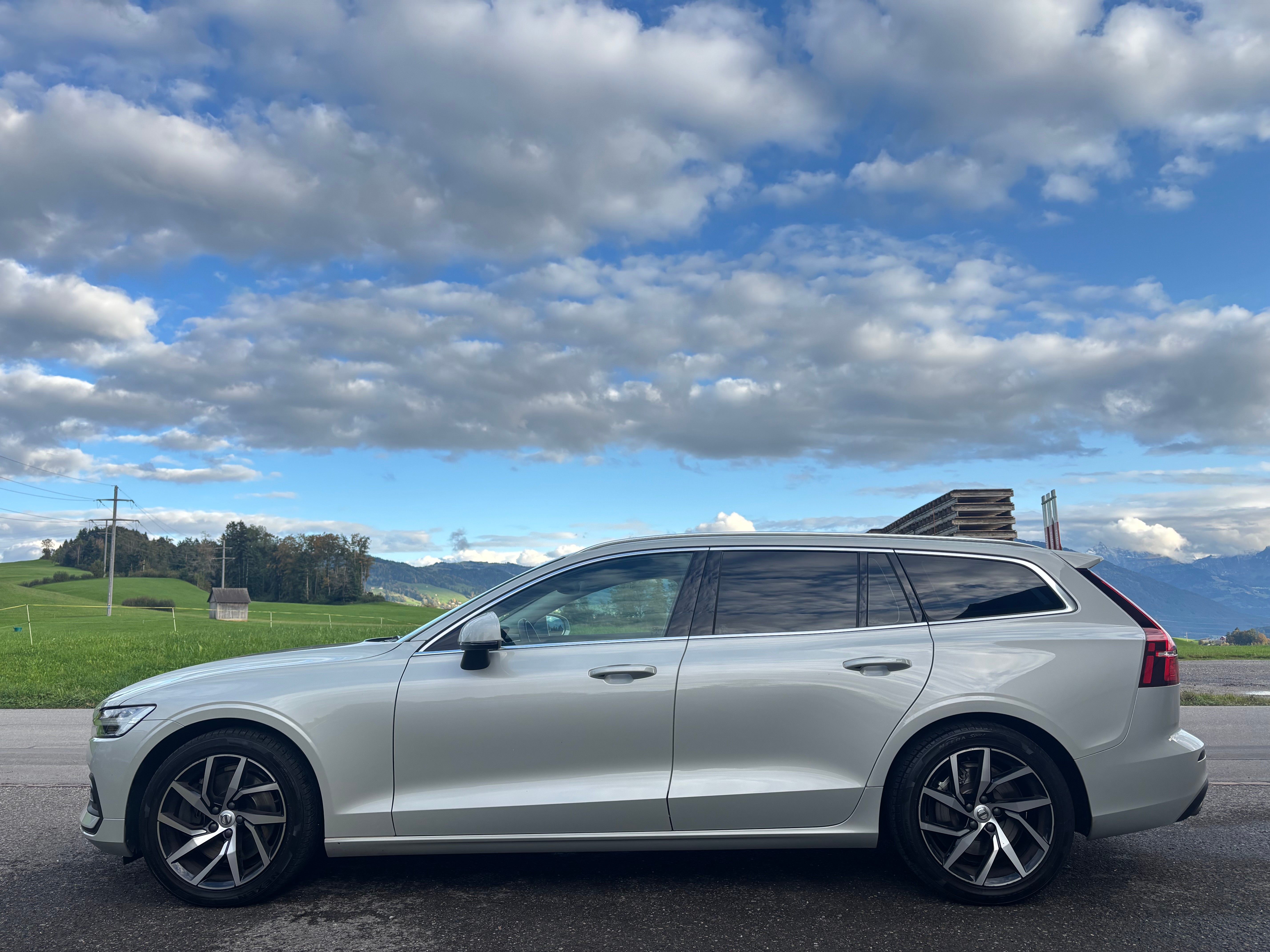 VOLVO V60 T5 Momentum Geartronic