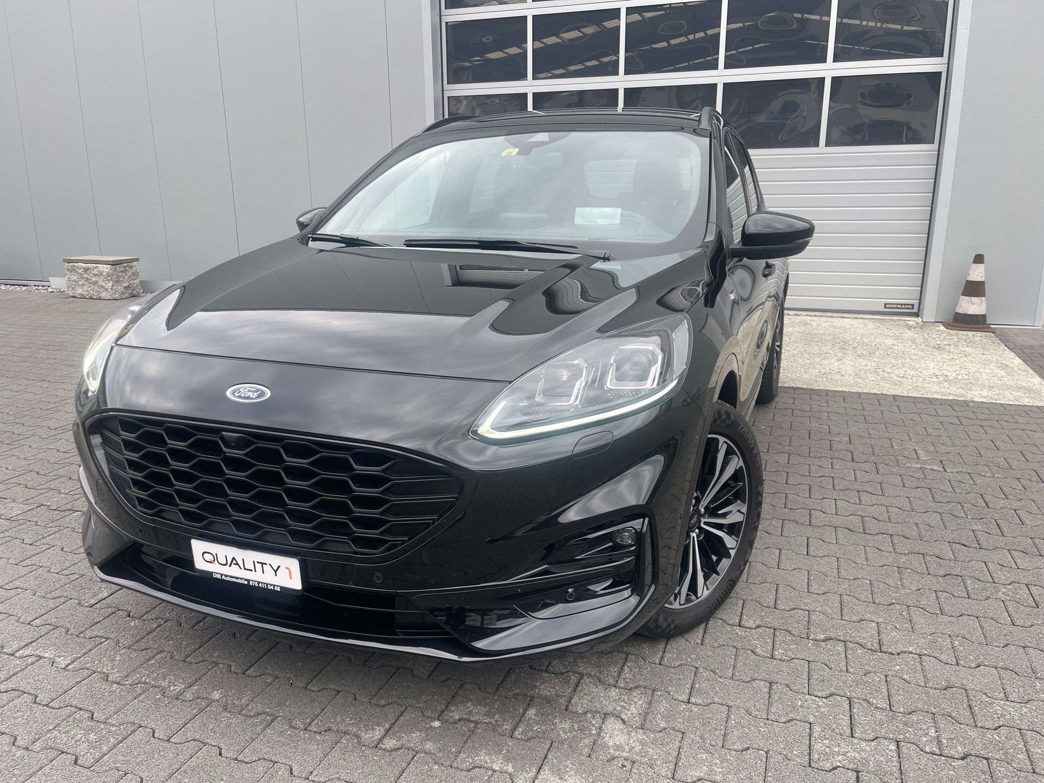 FORD Kuga 2.0 TDCi EcoBlue ST-Line X 4WD*TOP AUSSTATTUNG*ANHÄNGERKUPPLUNG 2100 KG*