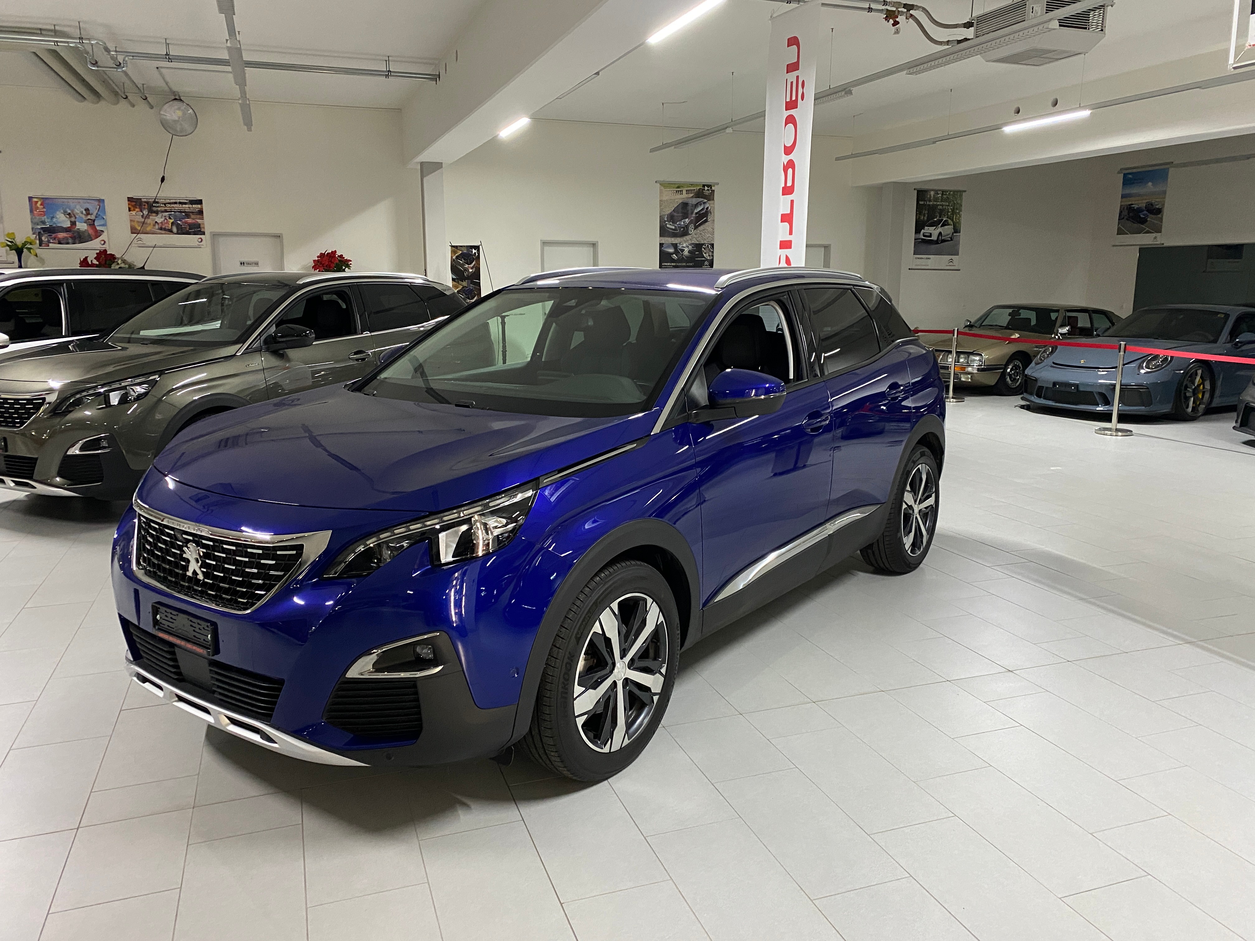 PEUGEOT 3008 1.2 PureTech Allure