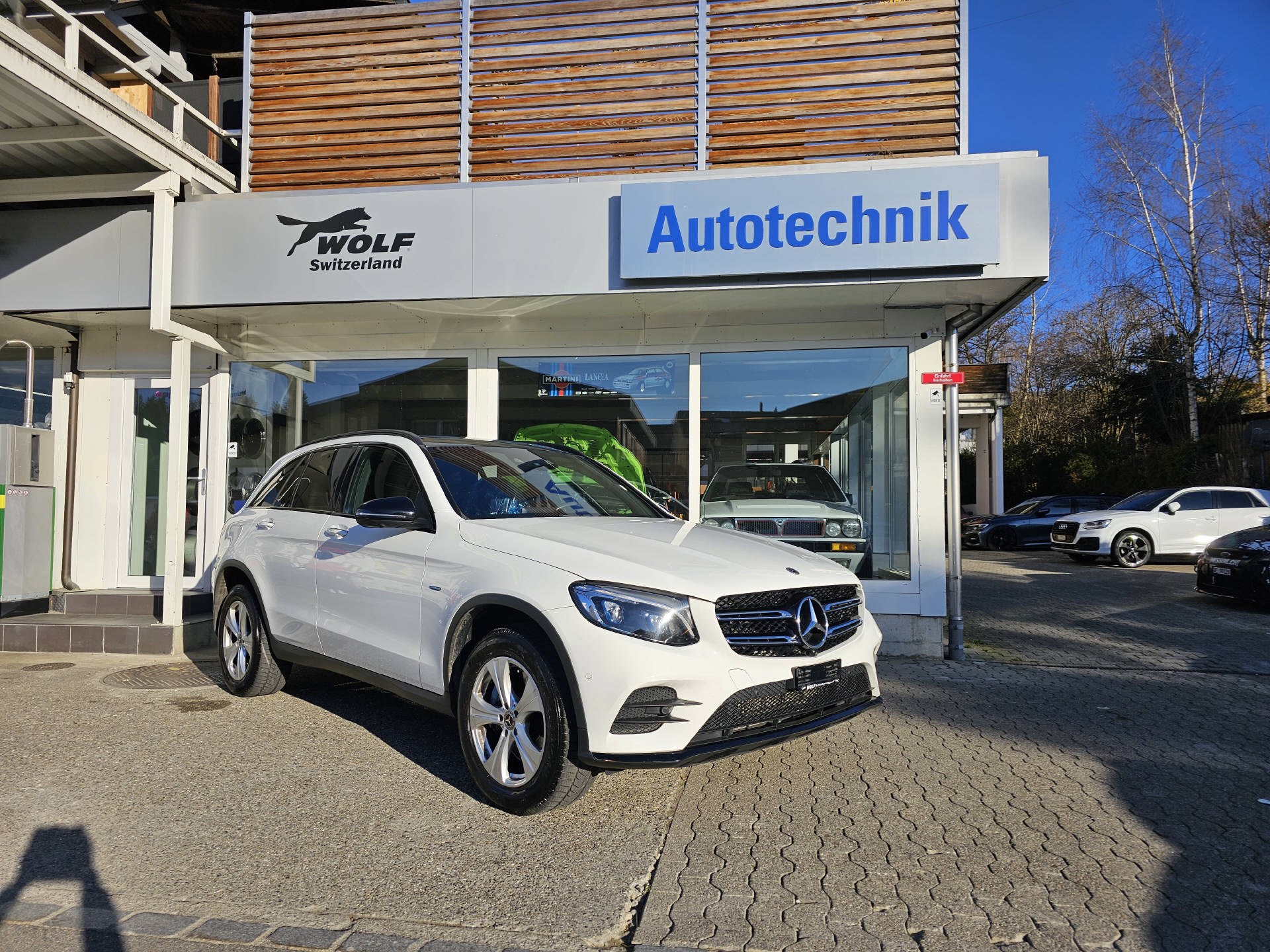 MERCEDES-BENZ GLC 350 e AMG Line 4m