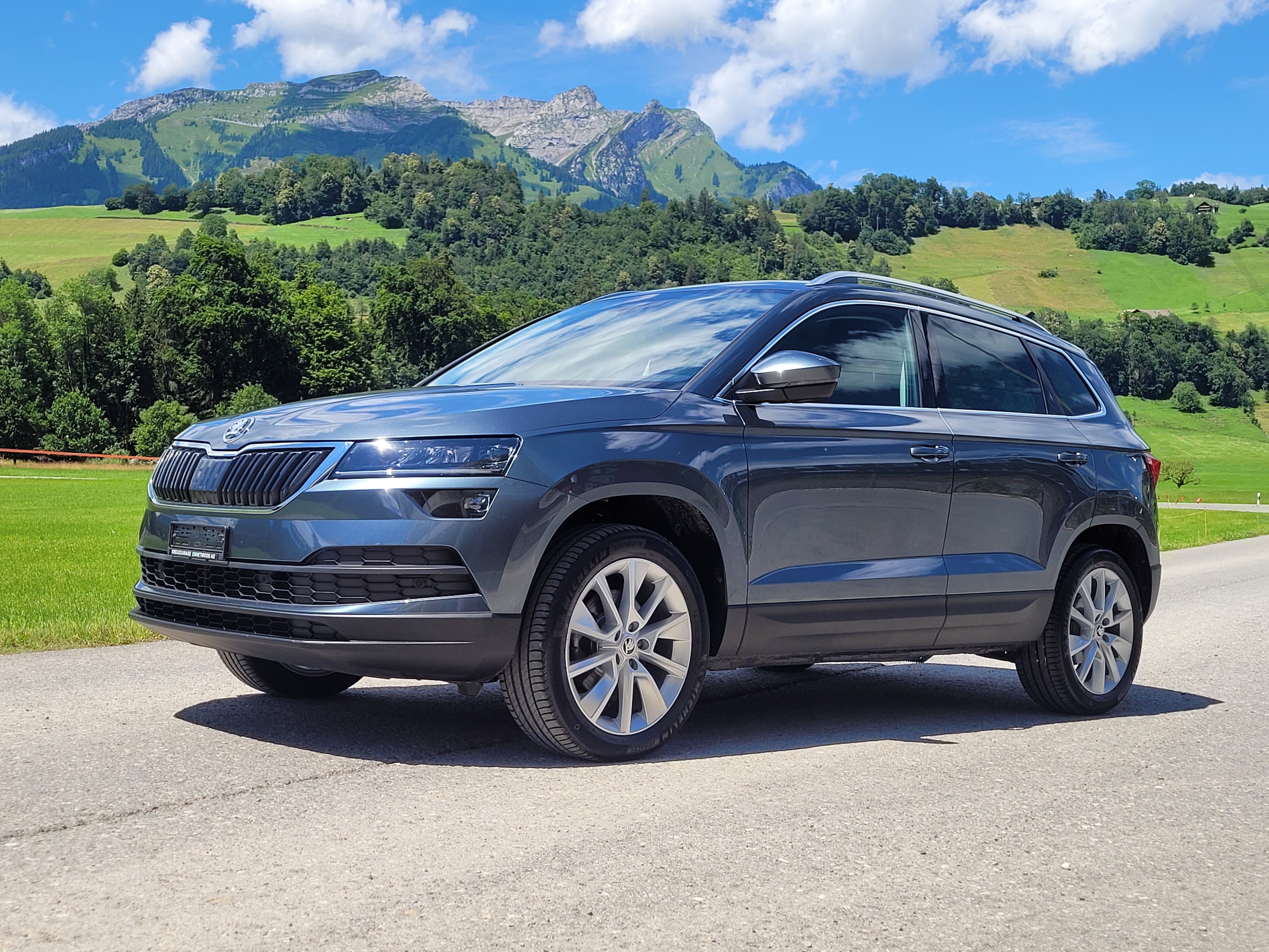 SKODA Karoq 2.0 TDI CR Ambition 4x4 *Anhängerkupplung 2,1t*