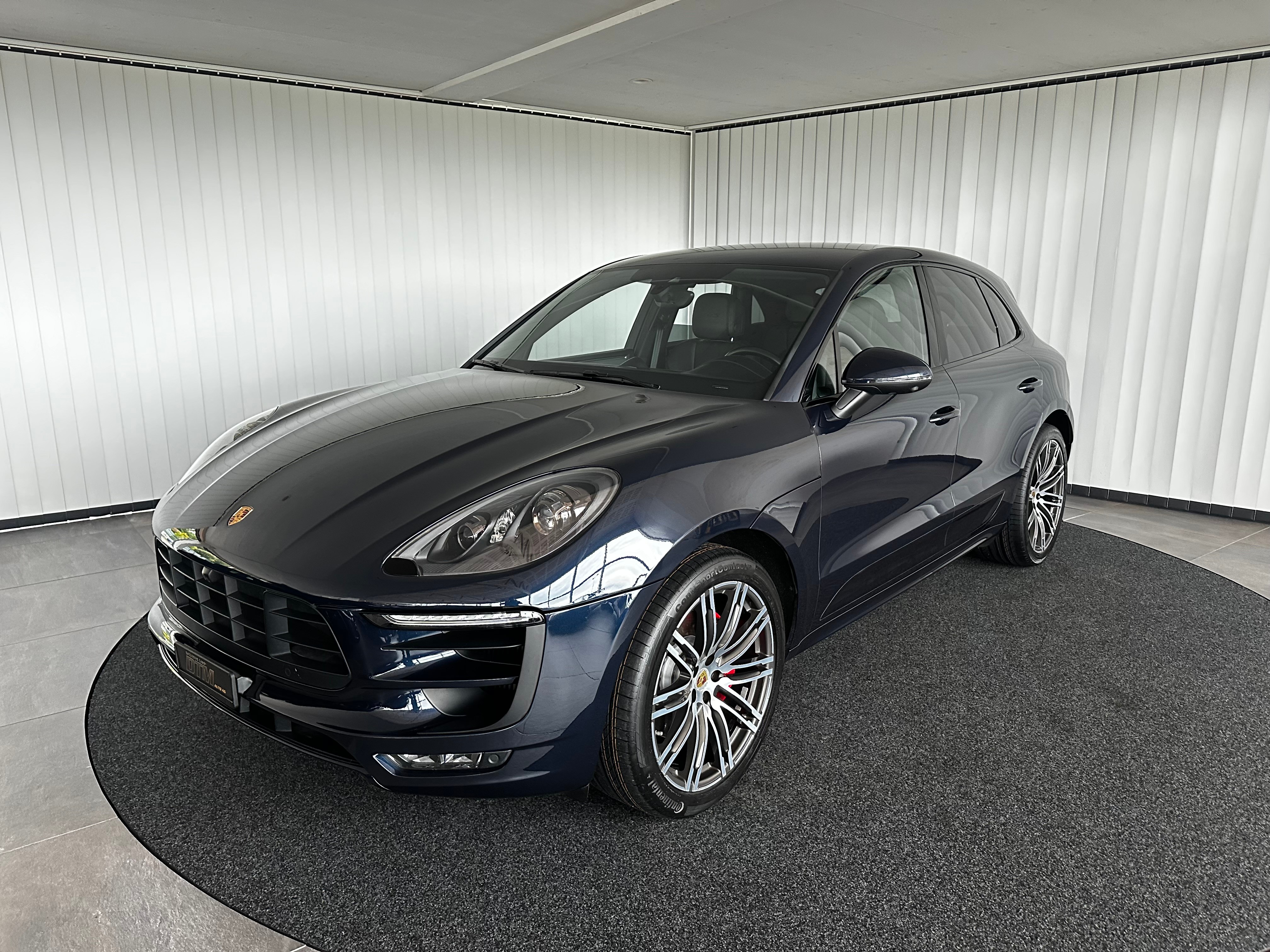 PORSCHE Macan GTS