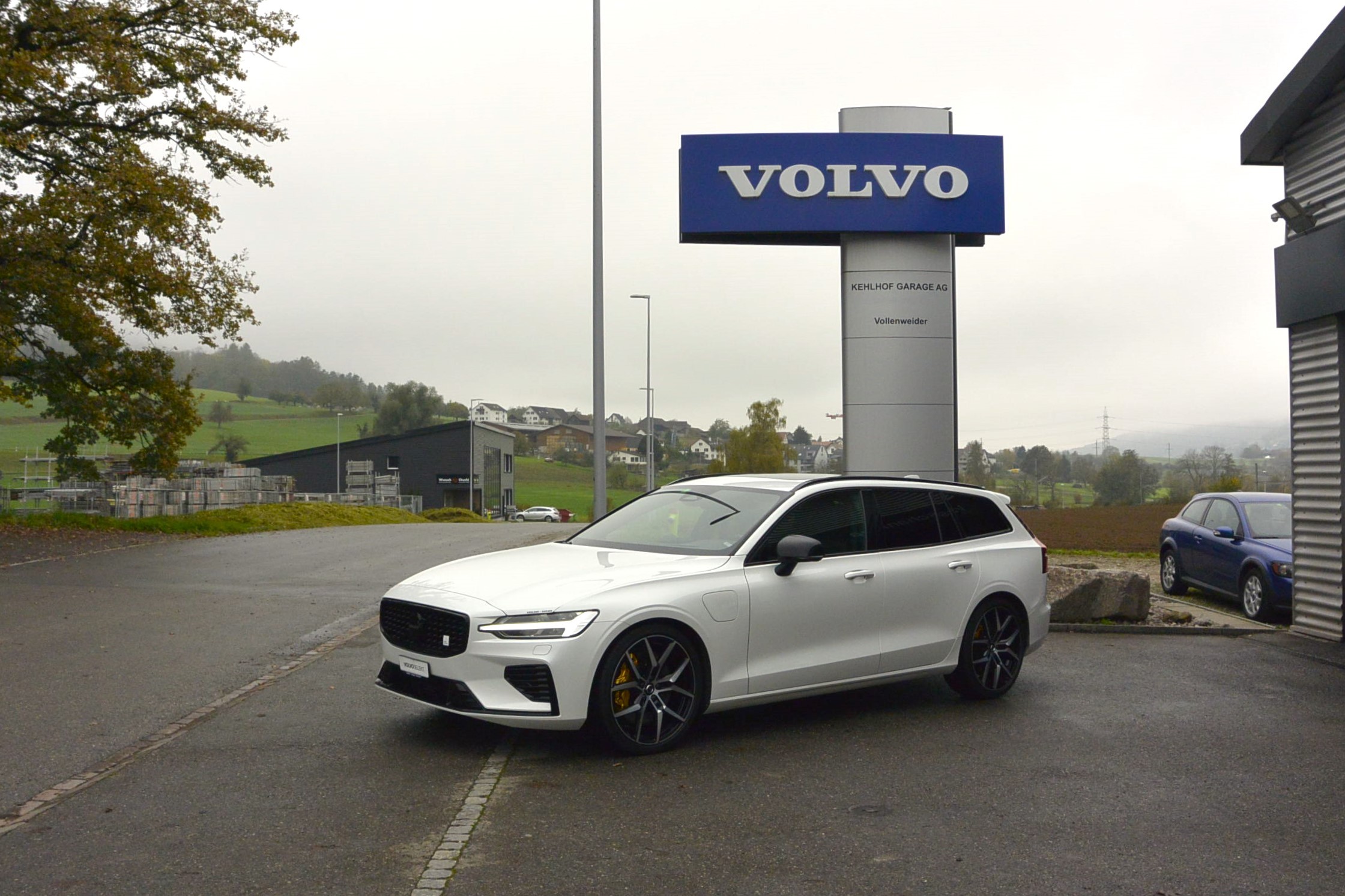 VOLVO V60 T8 eAWD Polestar