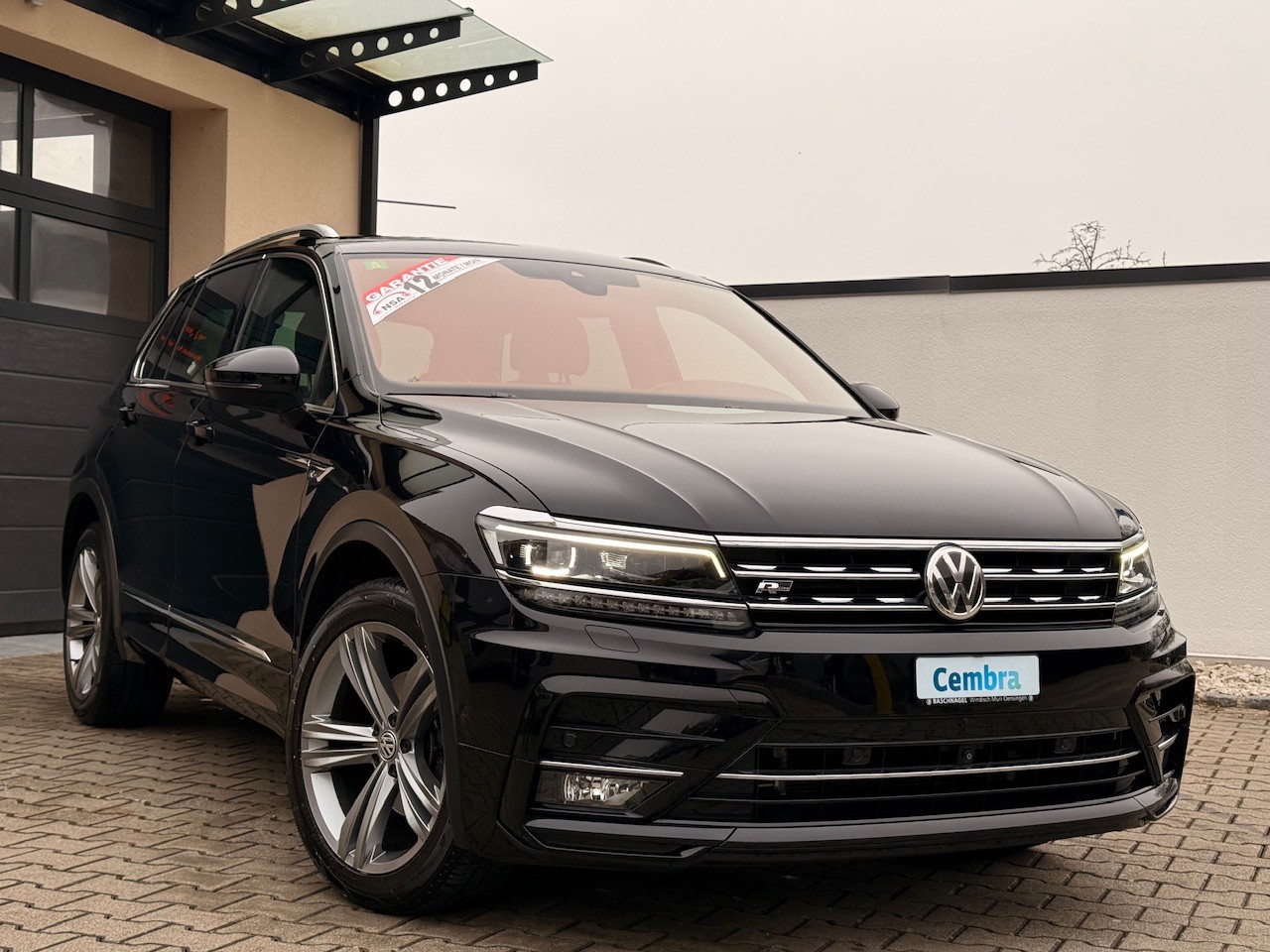 VW Tiguan 2.0 TDI R-Line SCR Highline 4Motion DSG / RUFEN SIE AN UND ERHALTEN SIE DEN BLACKWEEKPREIS****