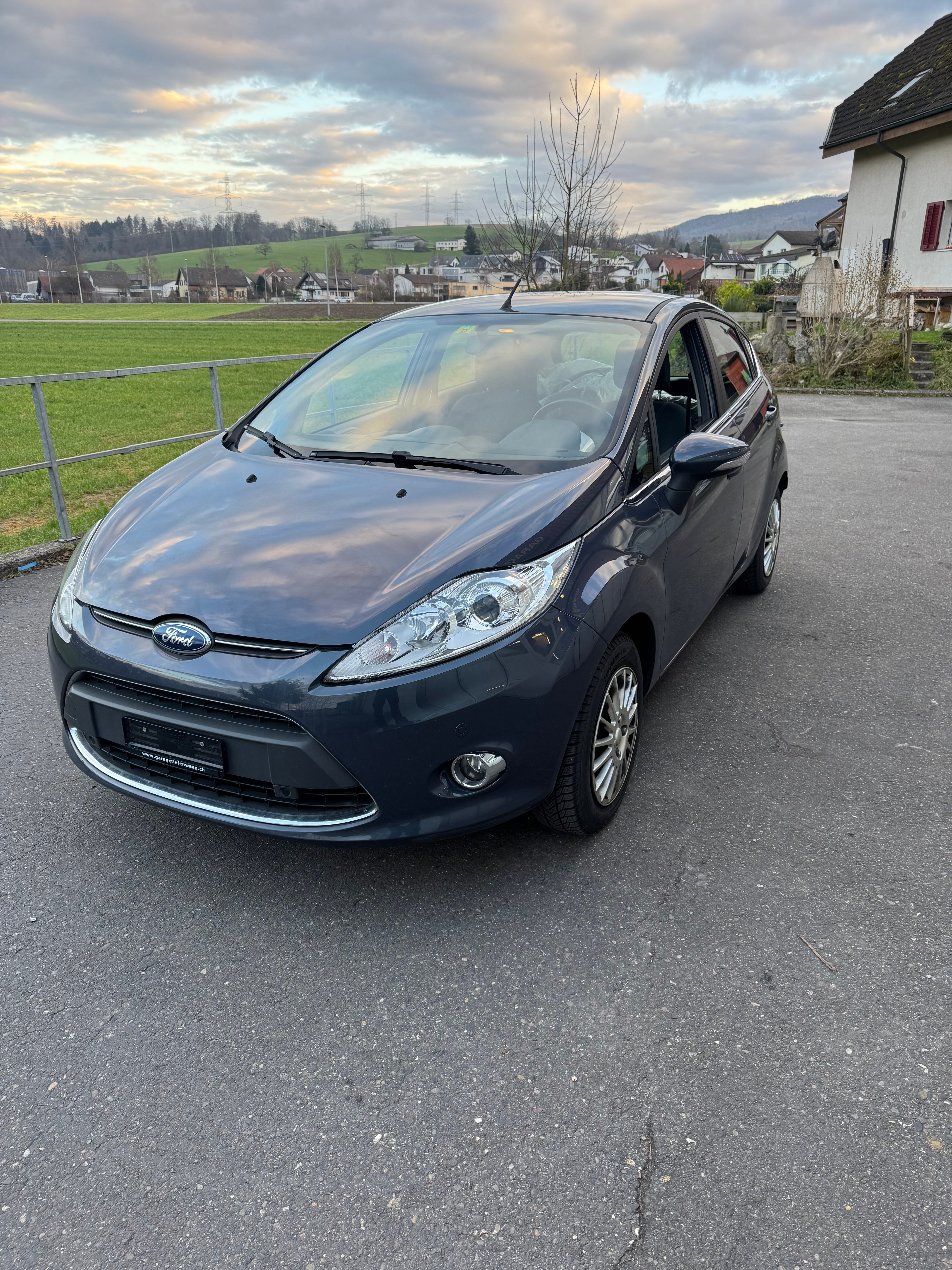 FORD Fiesta 1.4 16V Trend+ Automatic