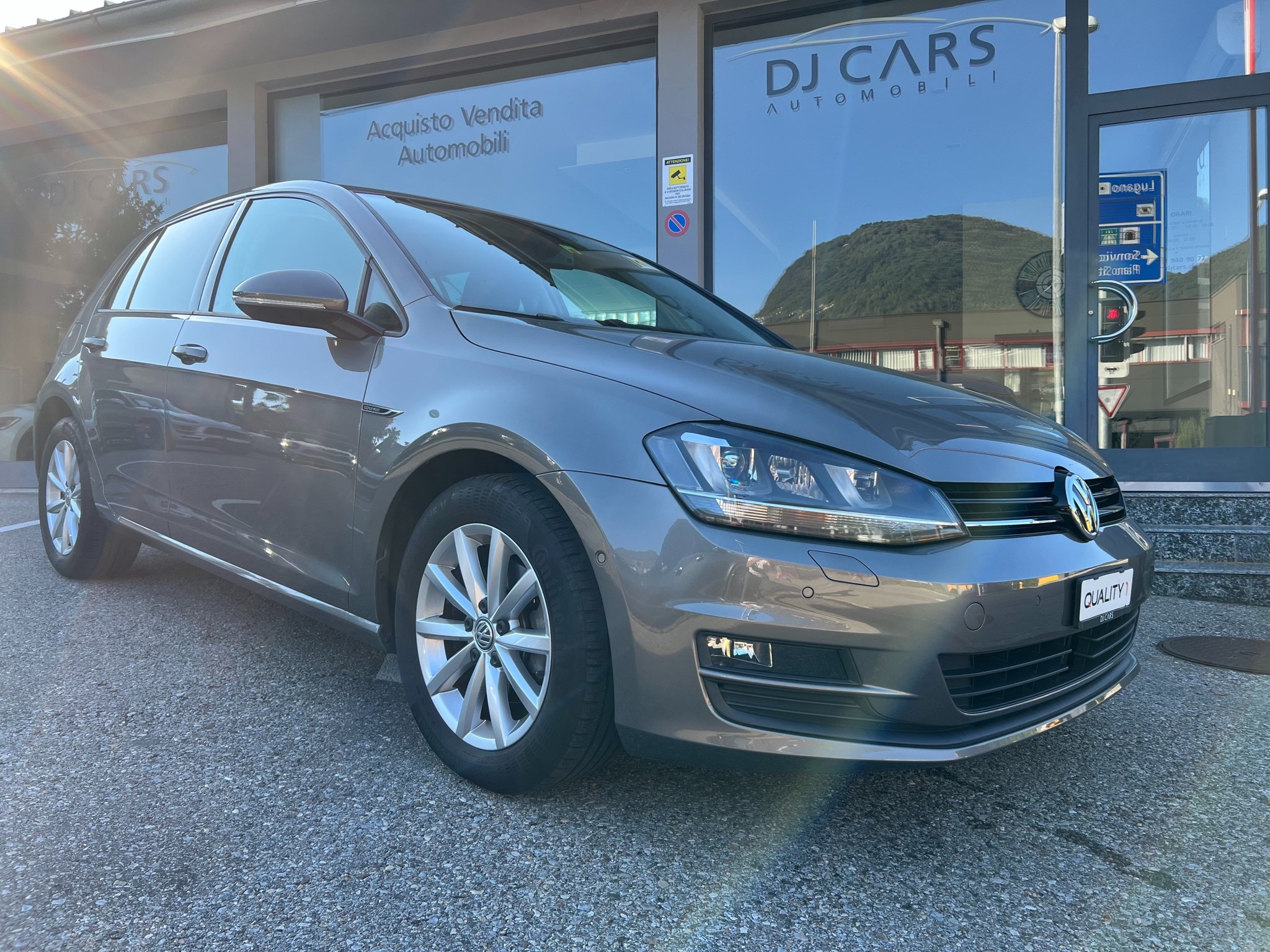 VW Golf 1.6 TDI Lounge 4Motion