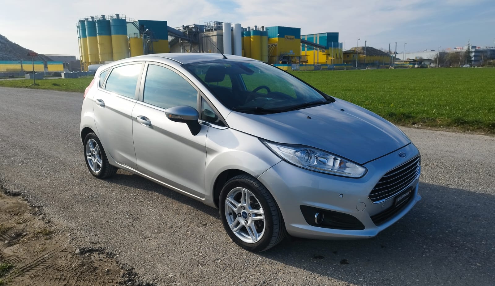 FORD Fiesta 1.6 Ti-VCT Trend PowerShift