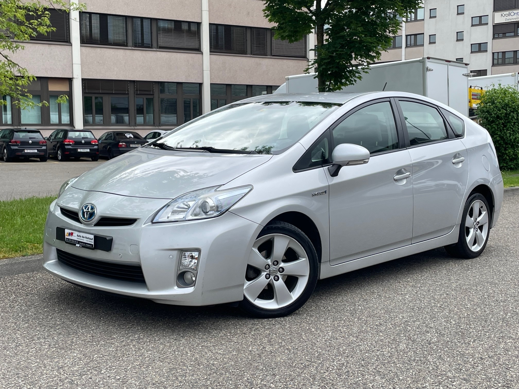 TOYOTA Prius 1.8 16V HSD Sol Frisch ab MFK