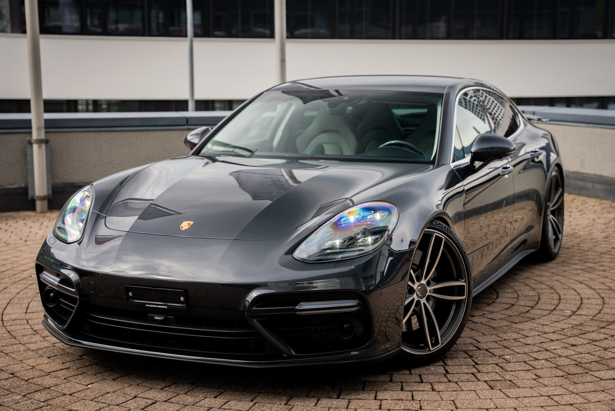 PORSCHE Panamera Turbo PDK