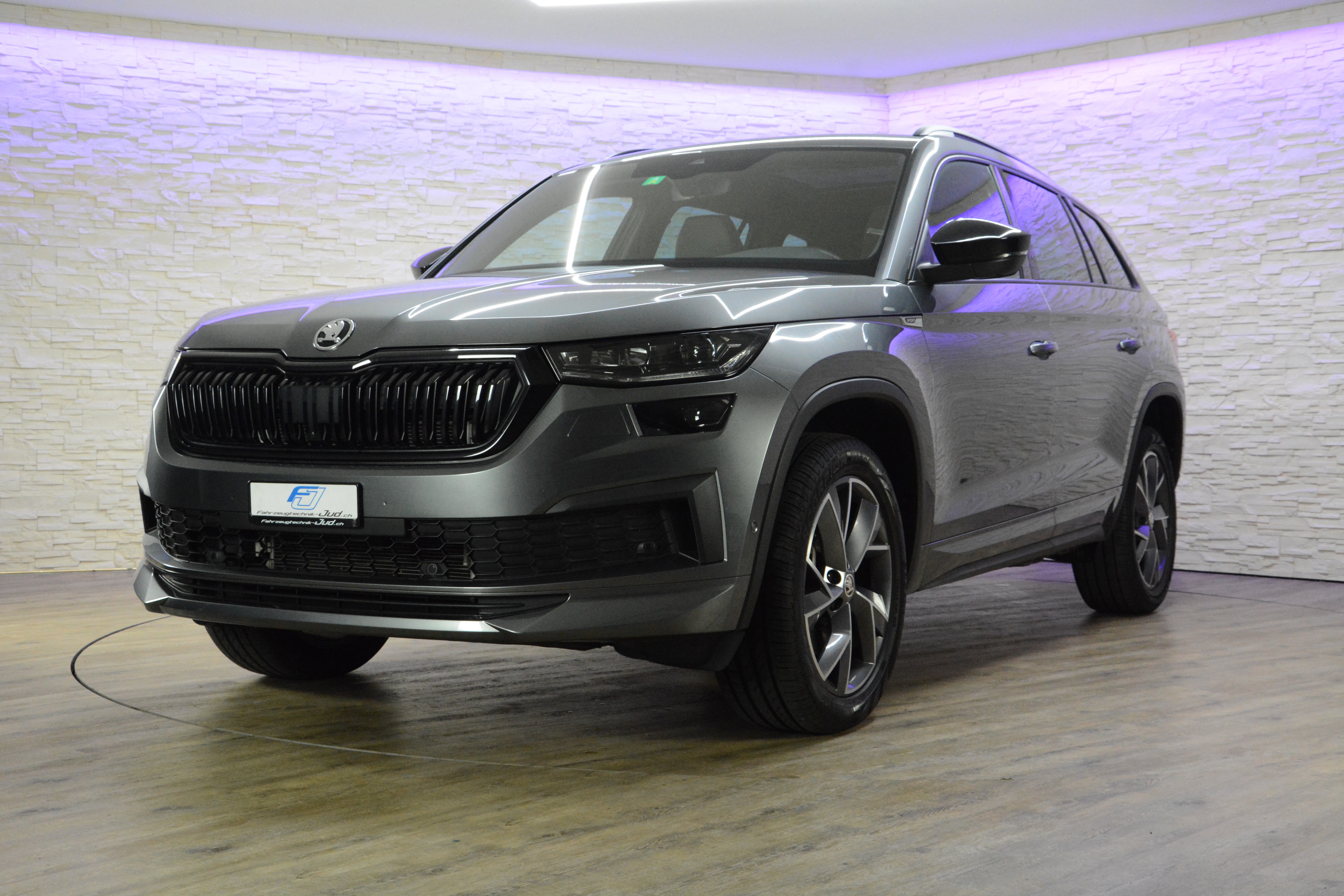 SKODA Kodiaq 2.0 TSI Sportline DSG