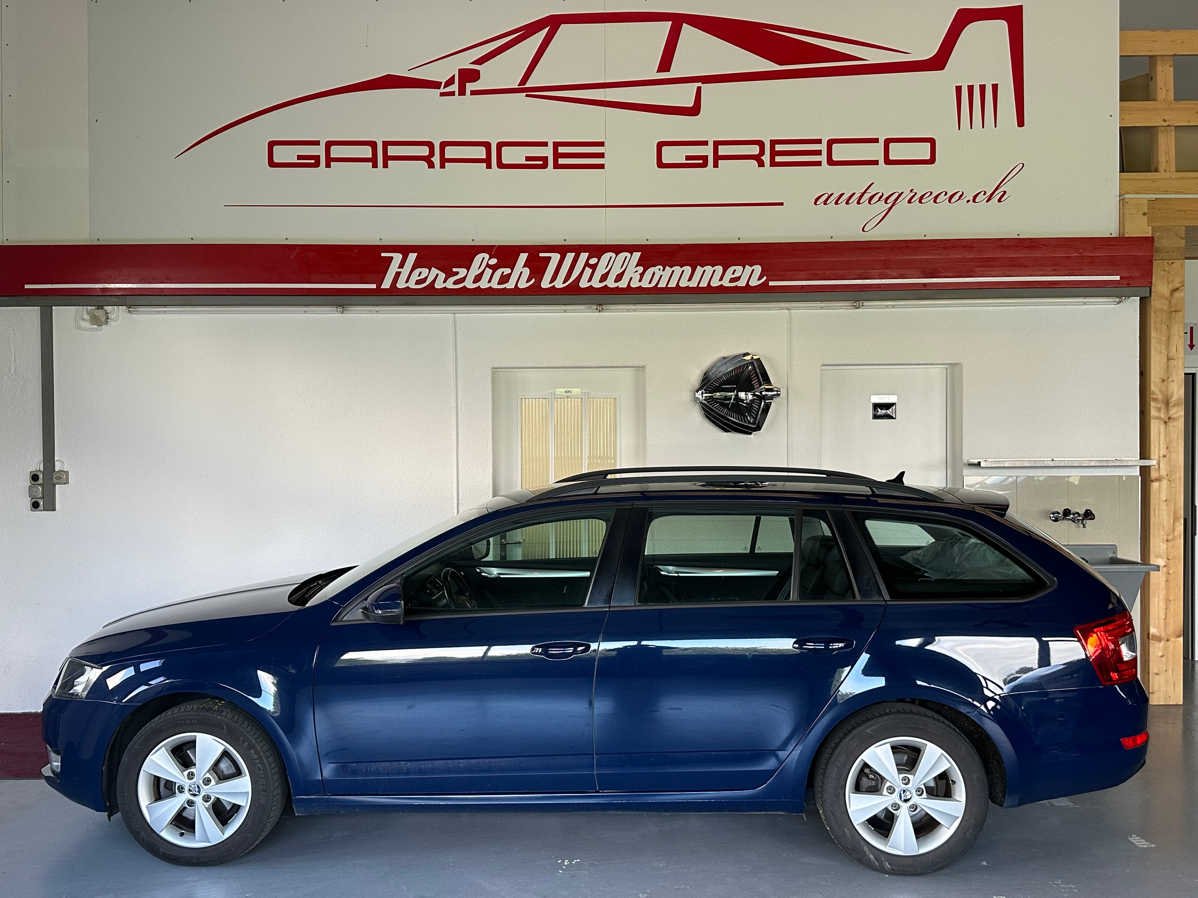 SKODA Octavia Combi 2.0 TDI Elegance 4x4