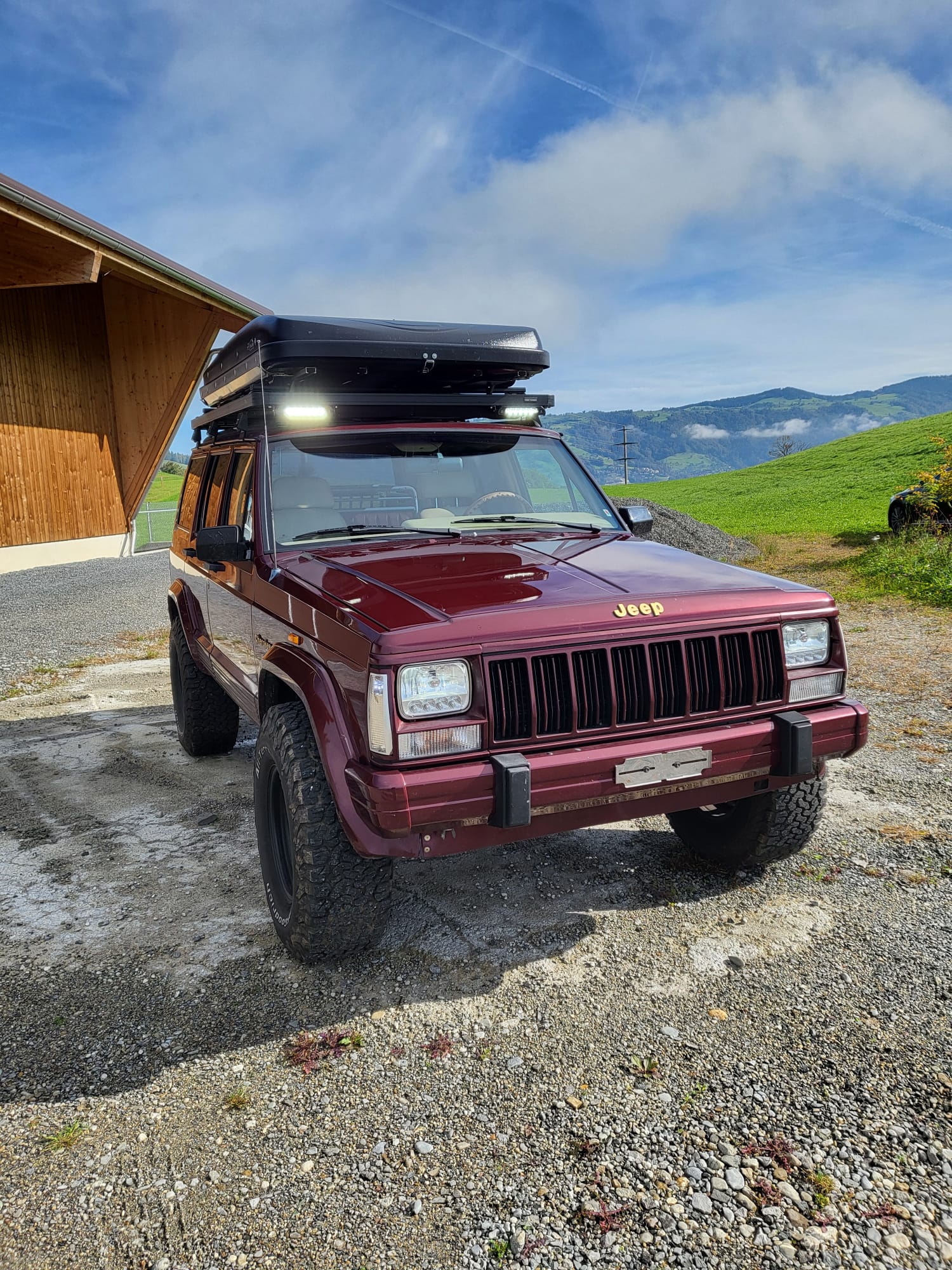 JEEP Cherokee 4.0 Country Club