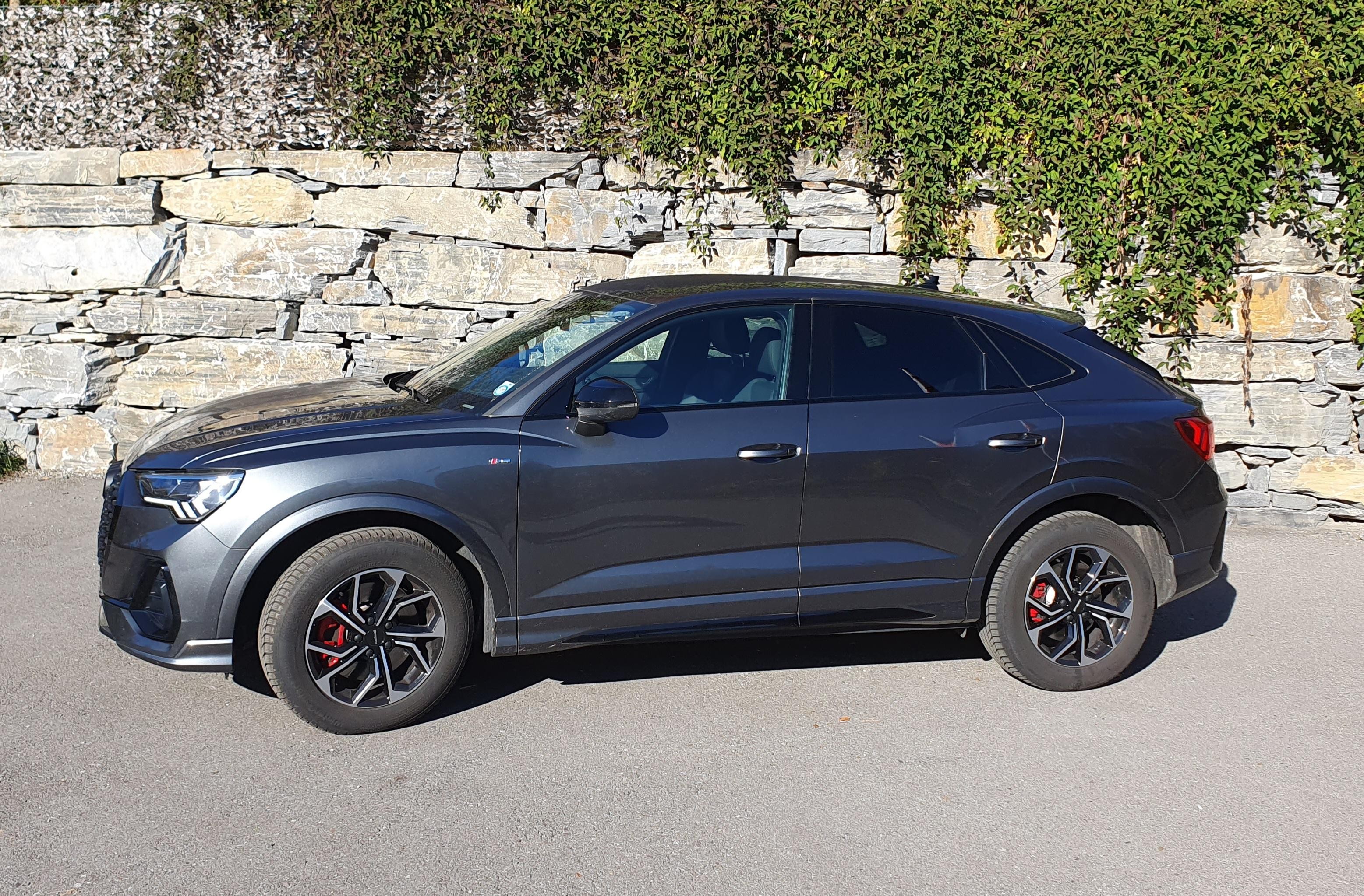 AUDI Q3 Sportback 40 TFSI S line quattro