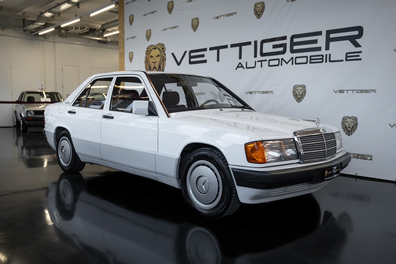 MERCEDES-BENZ 190 E 2.0