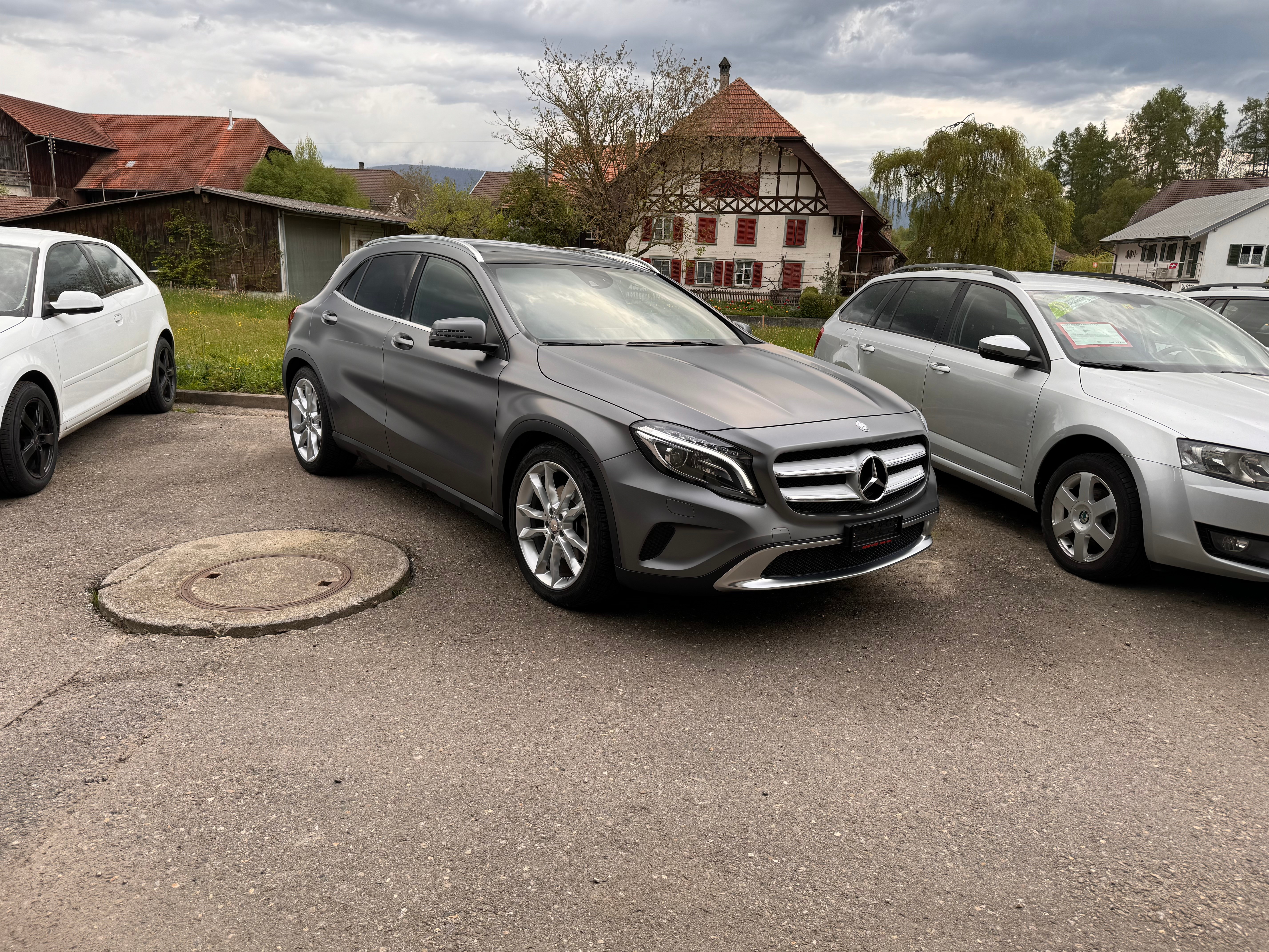 MERCEDES-BENZ GLA 250 4Matic 7G-DCT