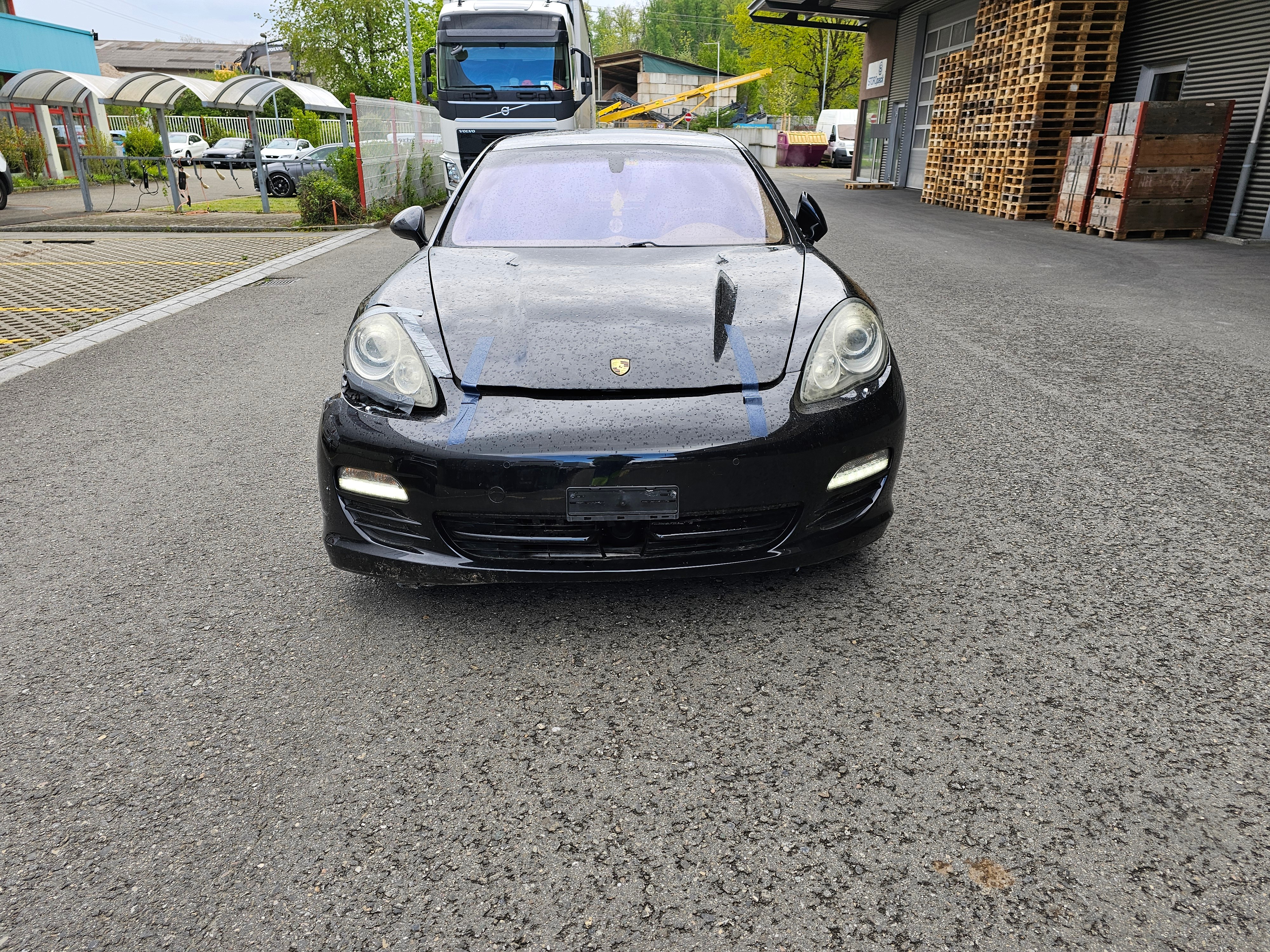 PORSCHE PANAMERA