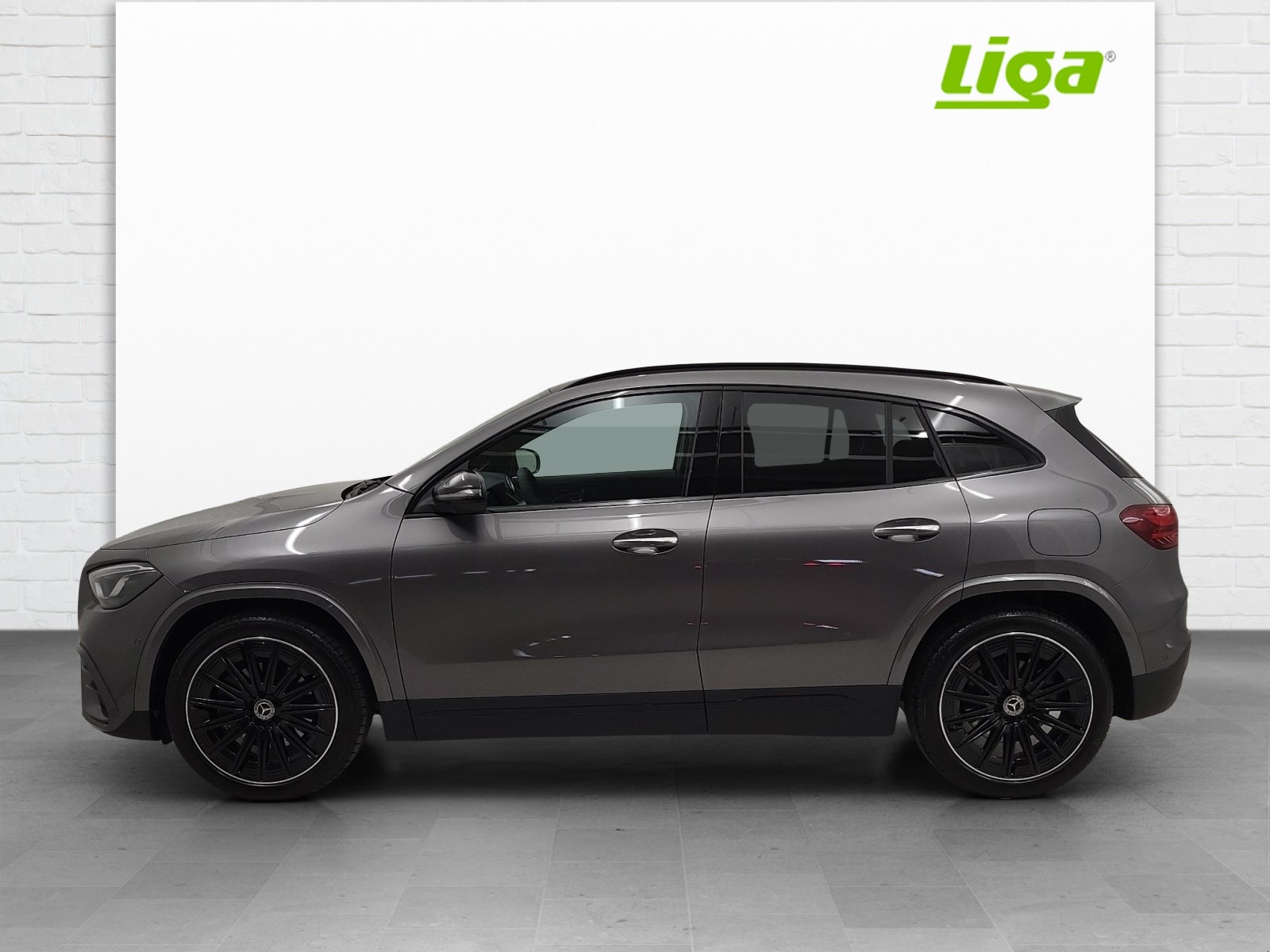 MERCEDES-BENZ GLA 220 d AMG Line 4MATIC Swiss Star