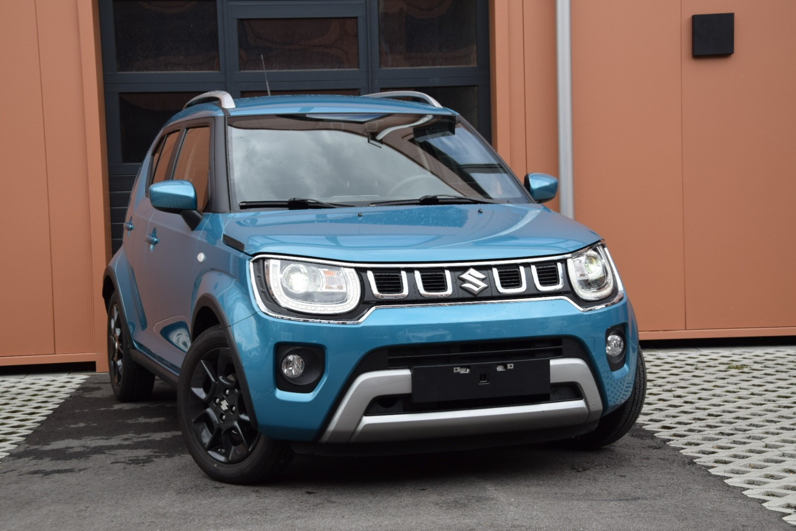 SUZUKI Ignis 1.2i Compact+ Hybrid CVT - RESERVE