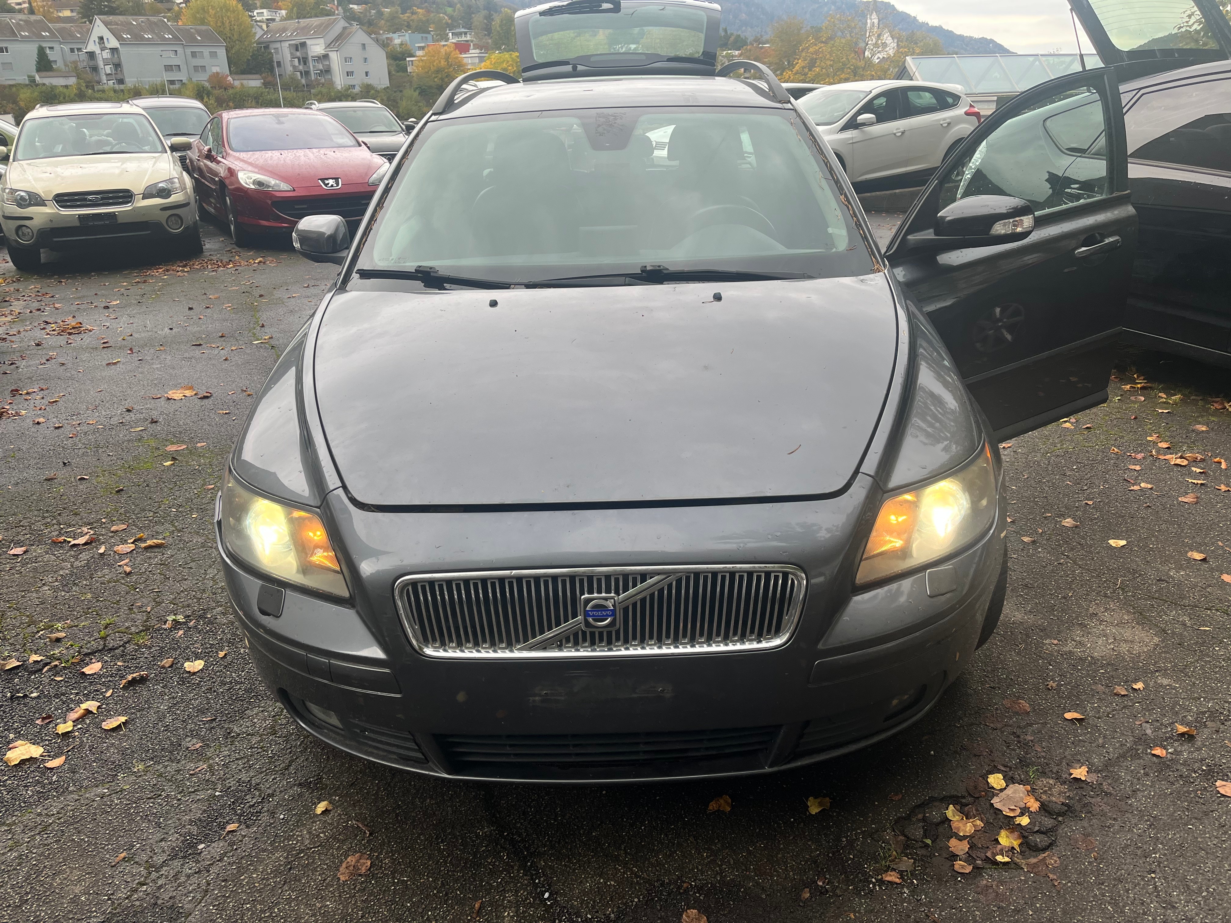 VOLVO V50 2.0D