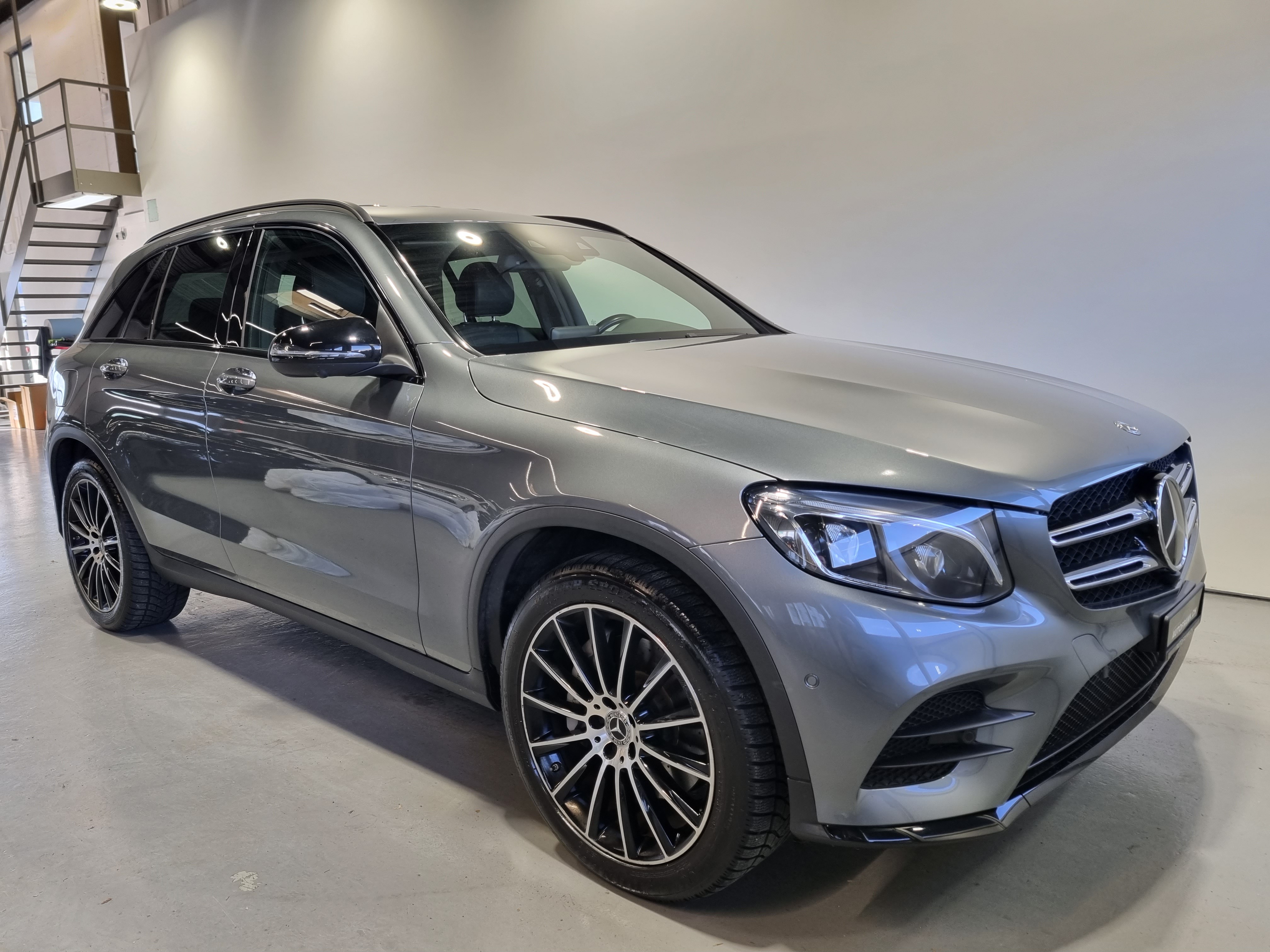 MERCEDES-BENZ GLC 250 d AMG Line 4m