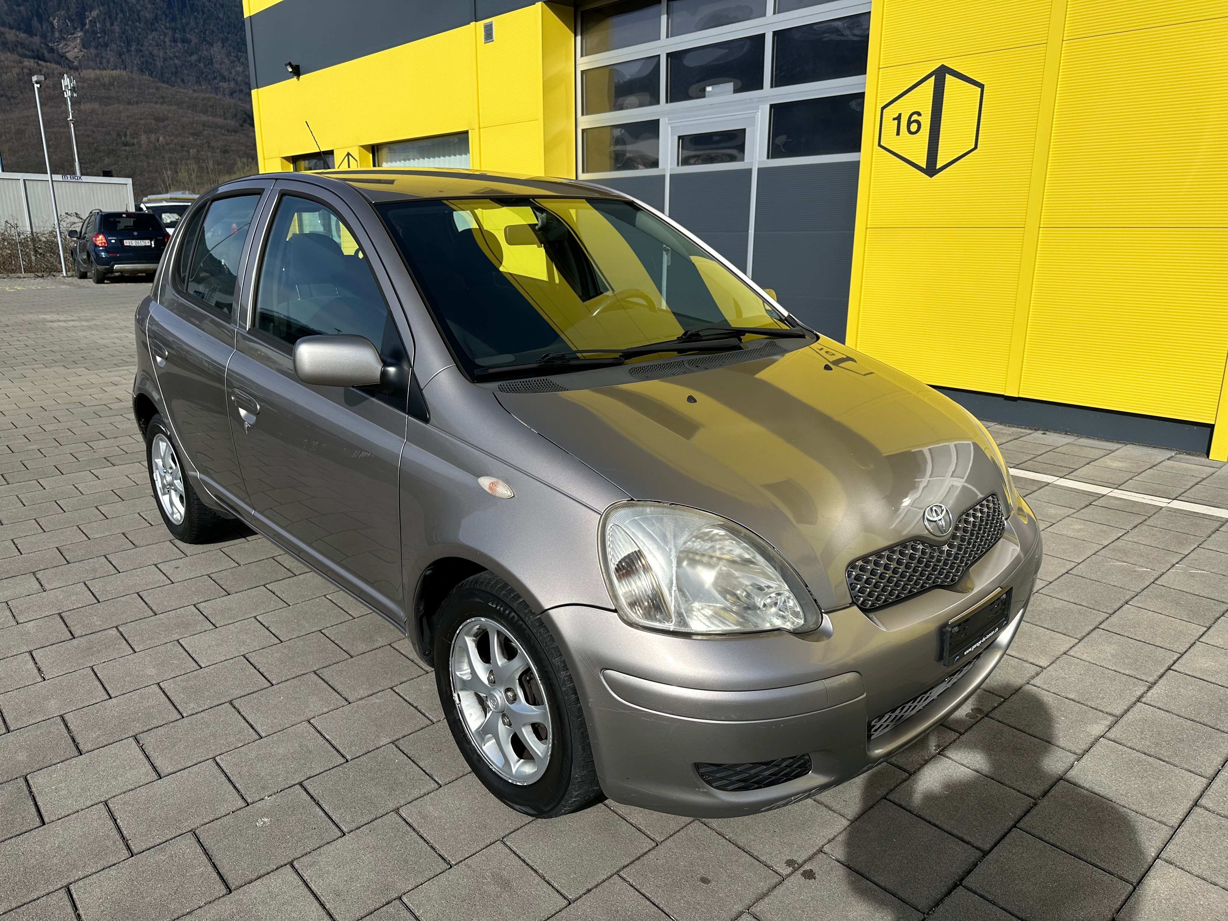 TOYOTA Yaris 1.3 Linea Luna