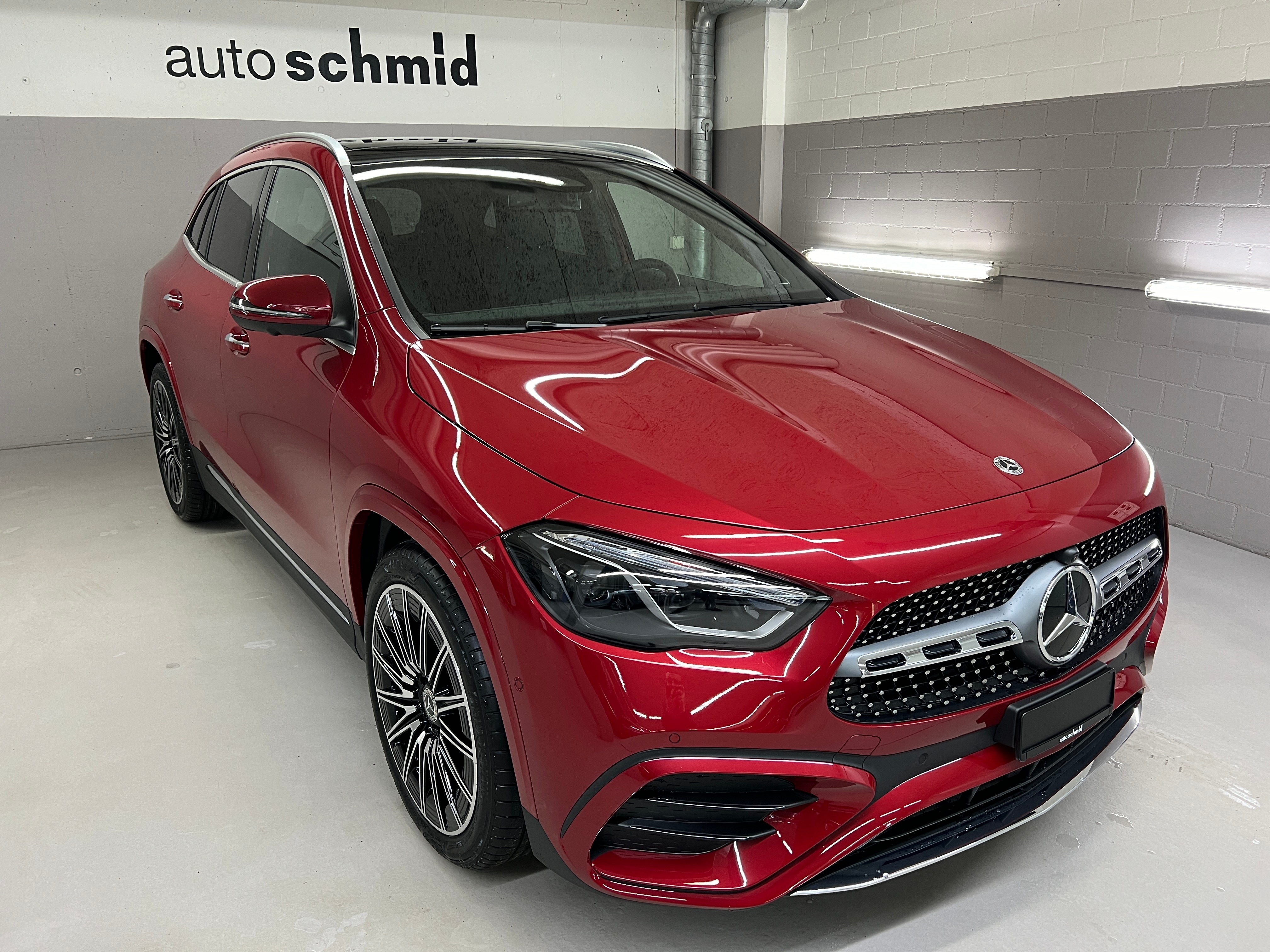 MERCEDES-BENZ GLA 250 4Matic 8G-DCT Swiss Star