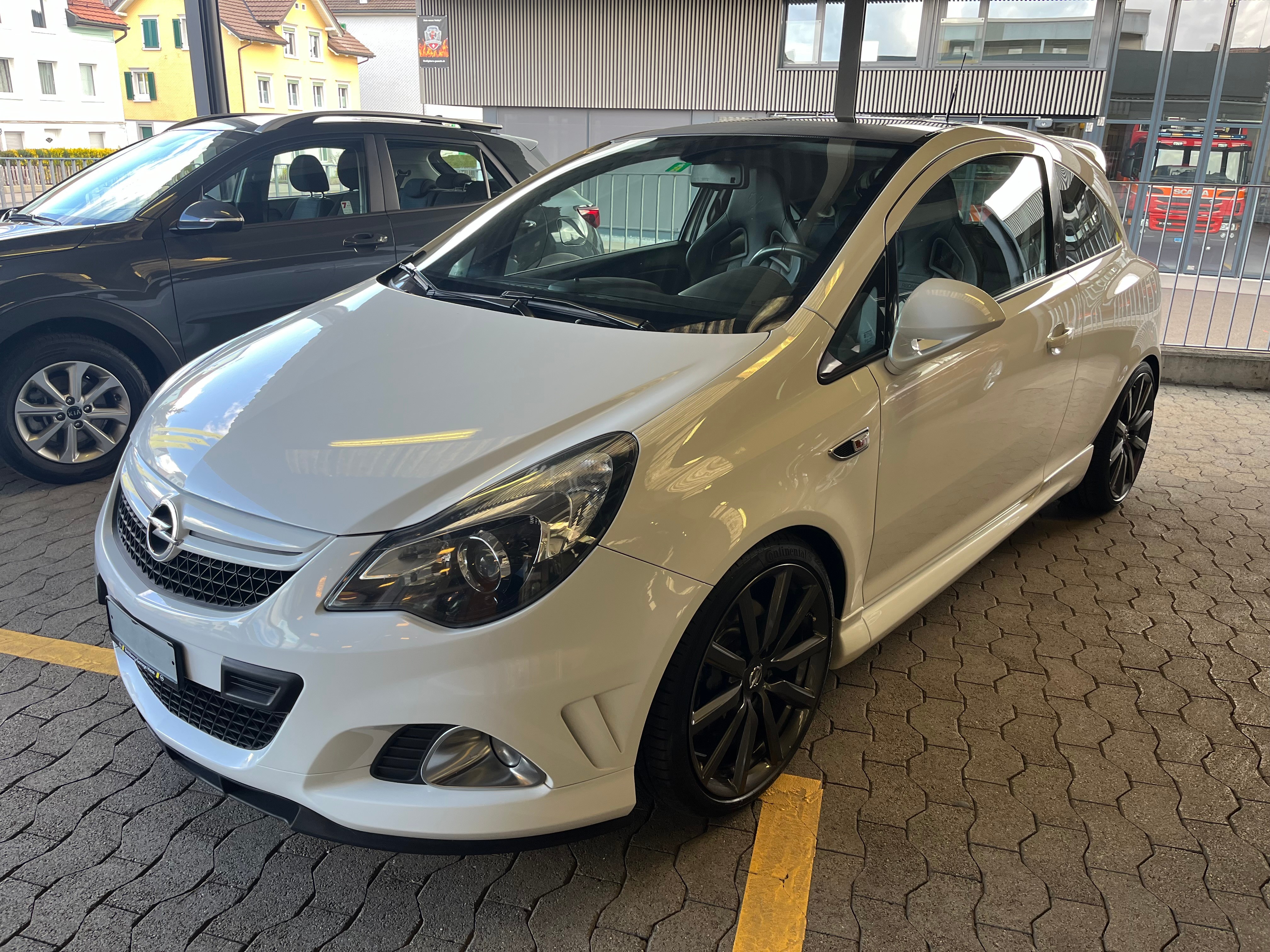 OPEL Corsa 1.6 Turbo OPC Nürburgring Edition