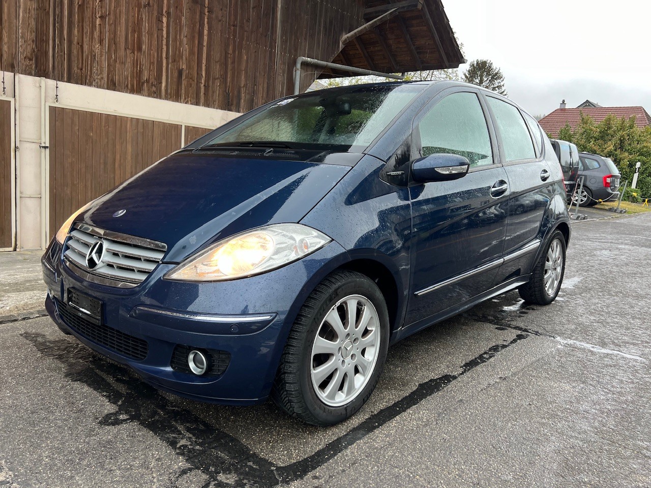 MERCEDES-BENZ A 200 Avantgarde