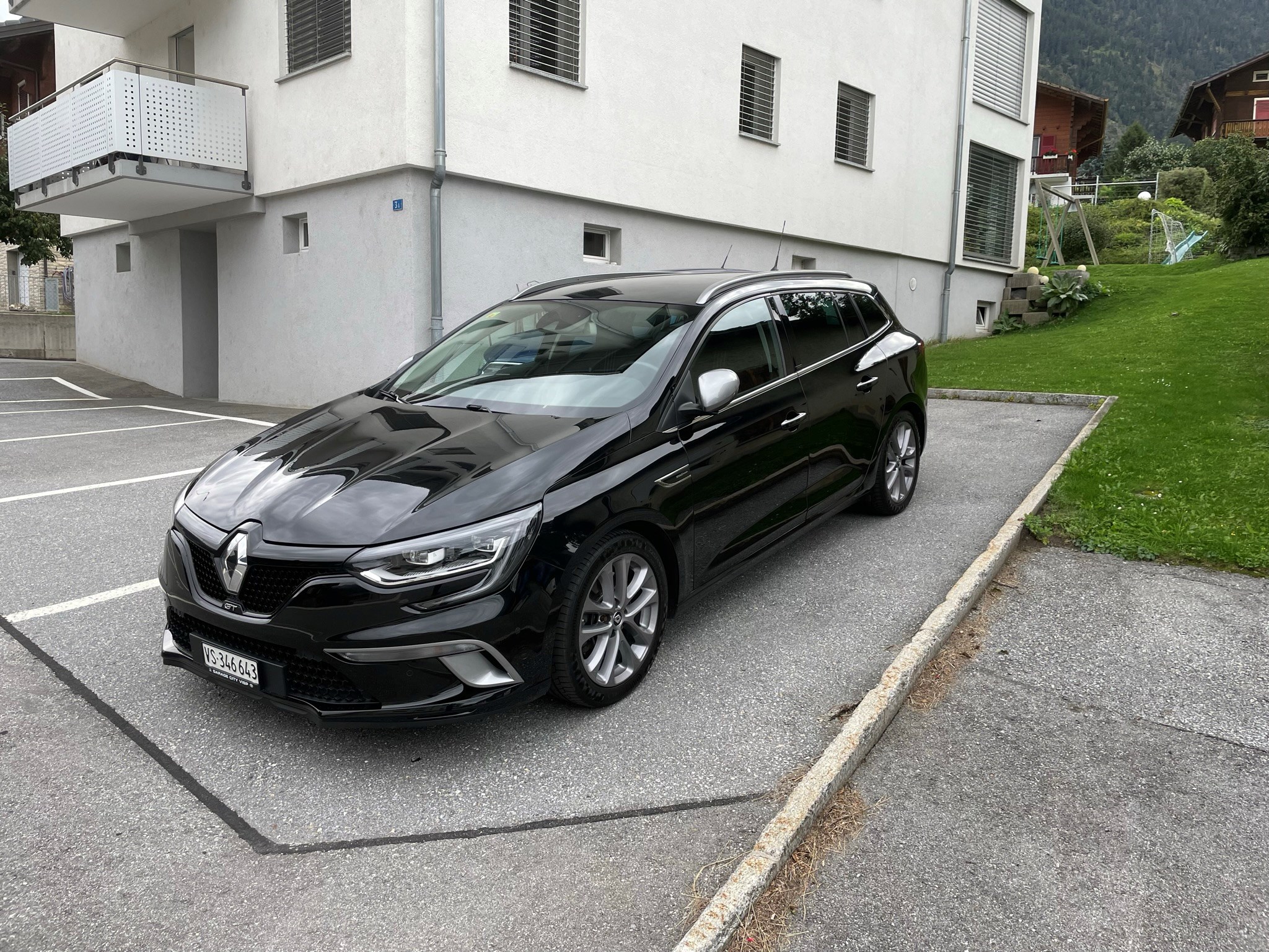 RENAULT Mégane Grandtour 1.6 16V Turbo GT EDC