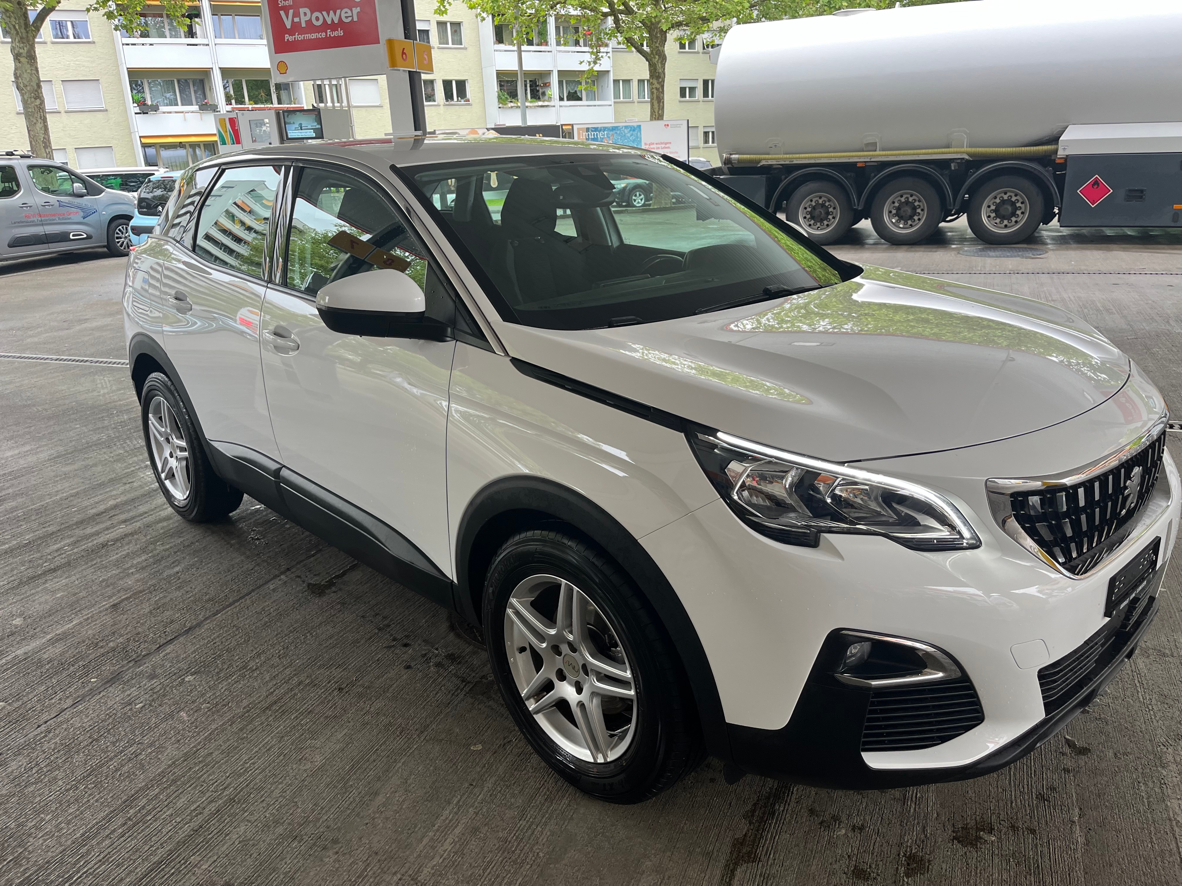 PEUGEOT 3008 1.2 PureTech Access