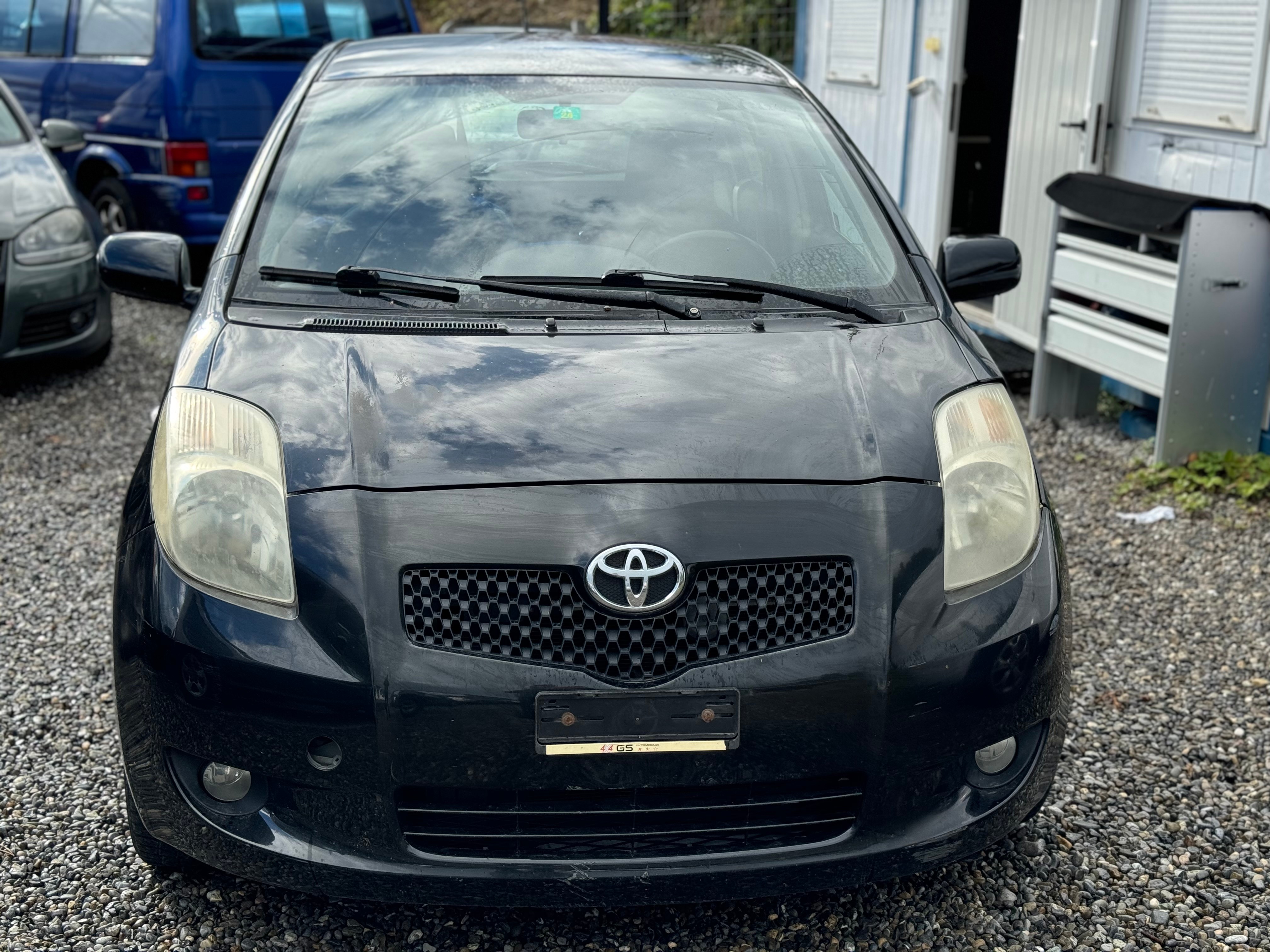 TOYOTA Yaris 1.3 Linea Luna