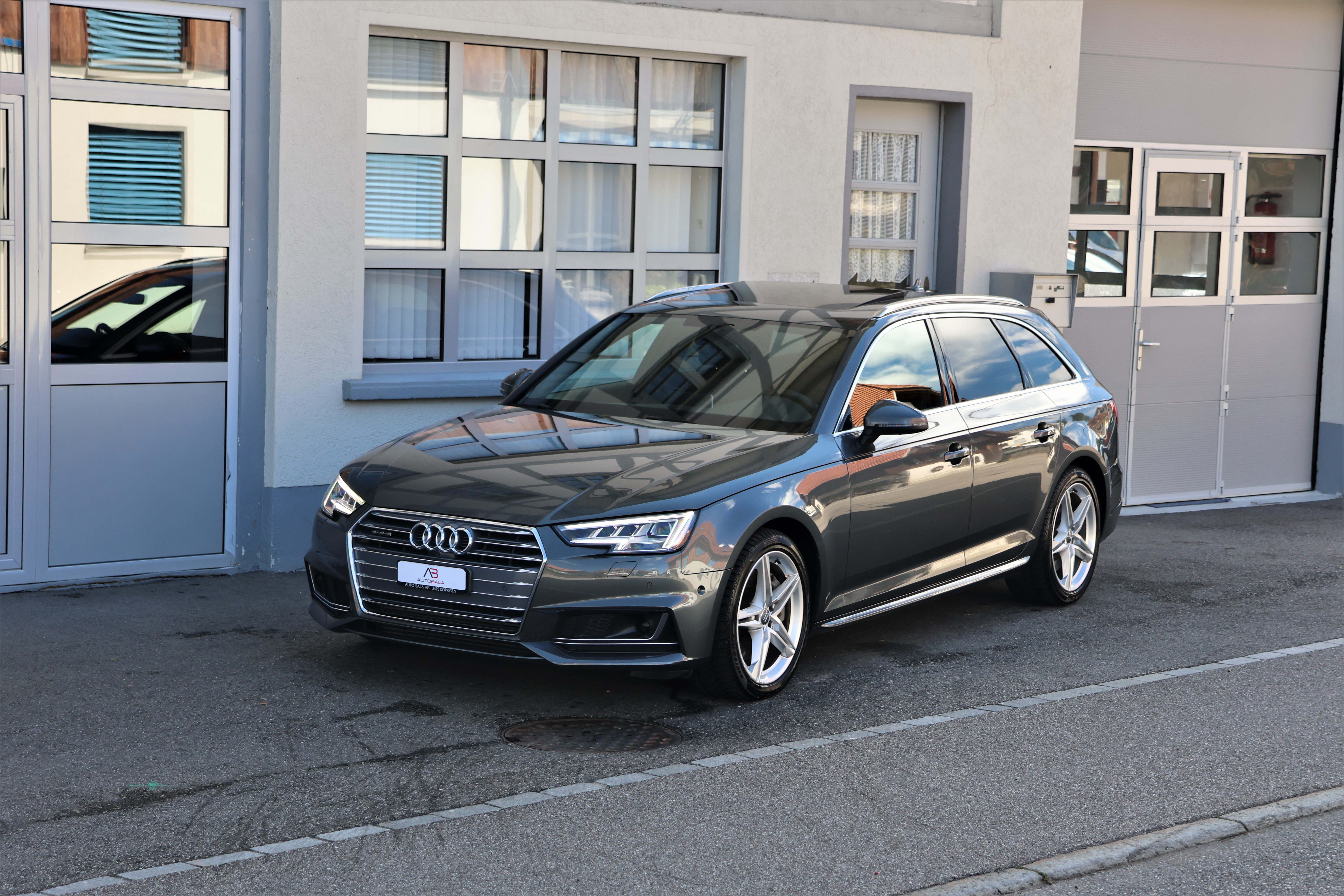 AUDI A4 Avant 3.0 TDI Sport quattro tiptronic