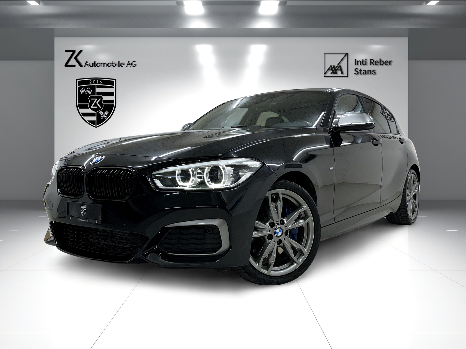 BMW M135i xDrive 326PS Steptronic | RF-Kamera | Leder | M-Lenkrad | Glasdach | Harman/Kardon |