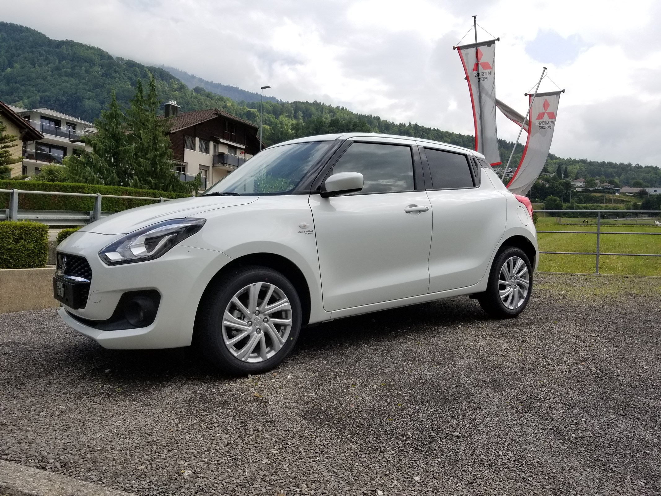 SUZUKI Swift 1.2 Compact Top 4x4 Hybrid