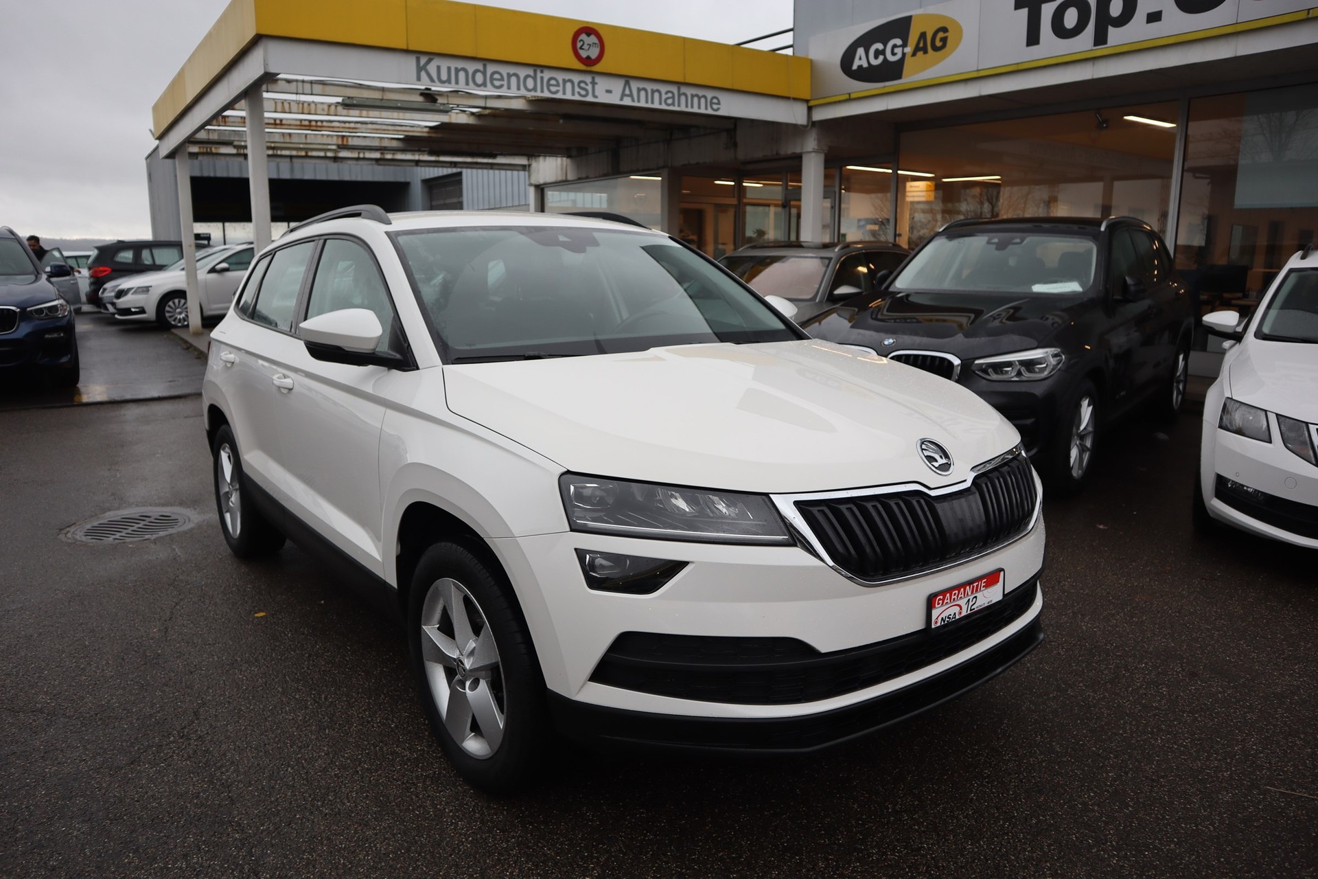 SKODA Karoq 2.0 TDI CR Ambition 4x4 DSG ** Navi mit RF-kamera ** PDC ** Frisch ab MFK **