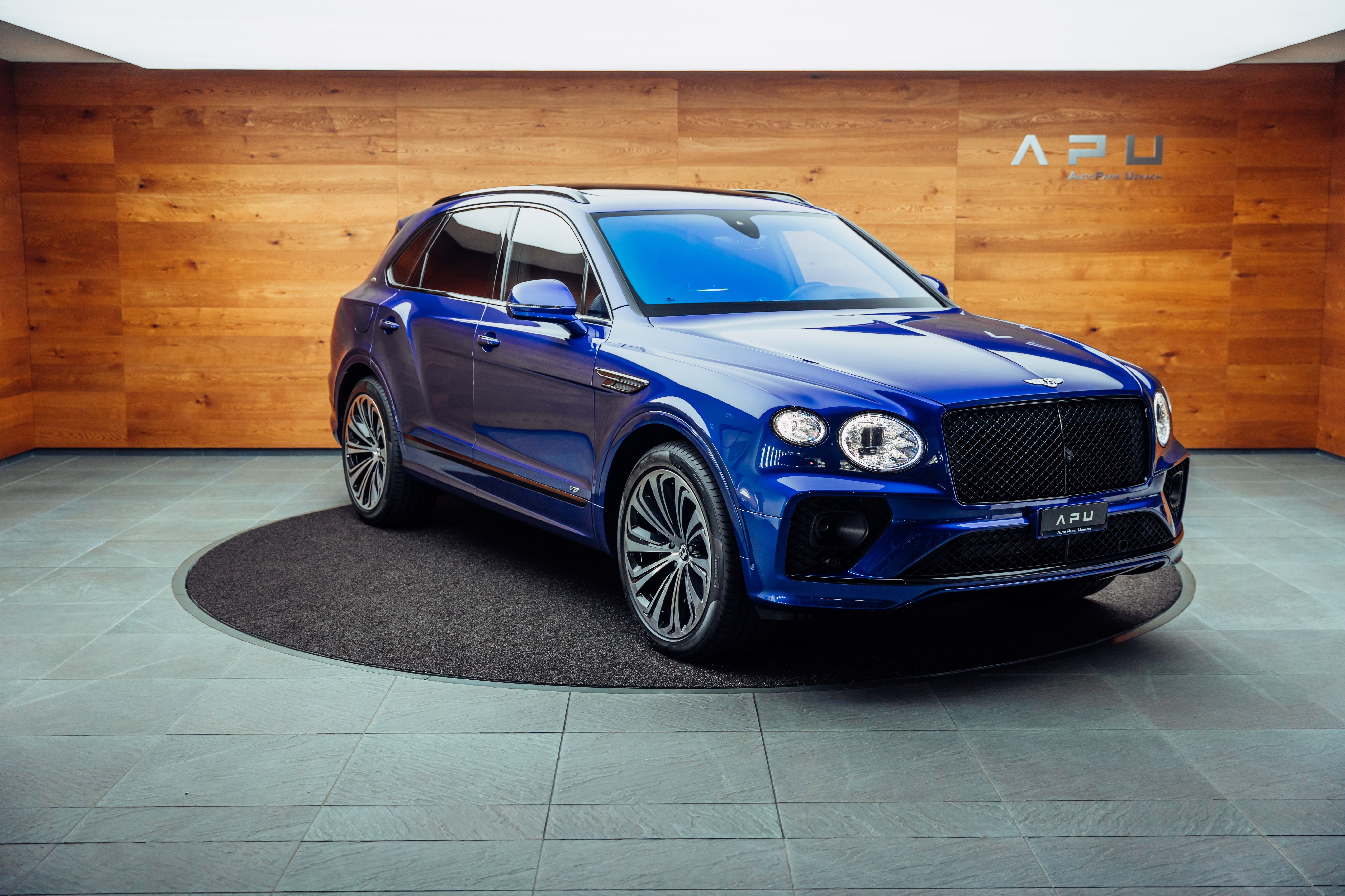 BENTLEY Bentayga V8 Mulliner First Edition