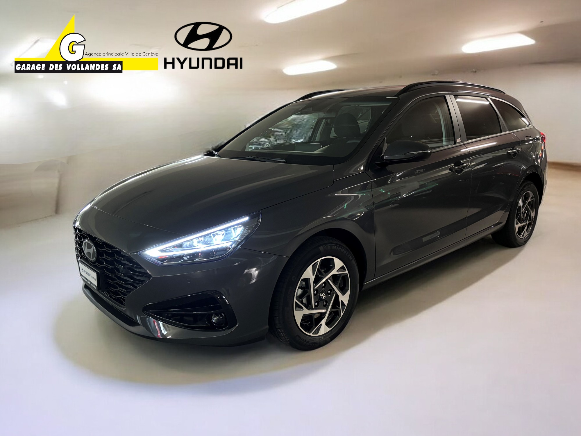 HYUNDAI i30 Wagon 1.5 T-GDi Amplia 48V MH DCT