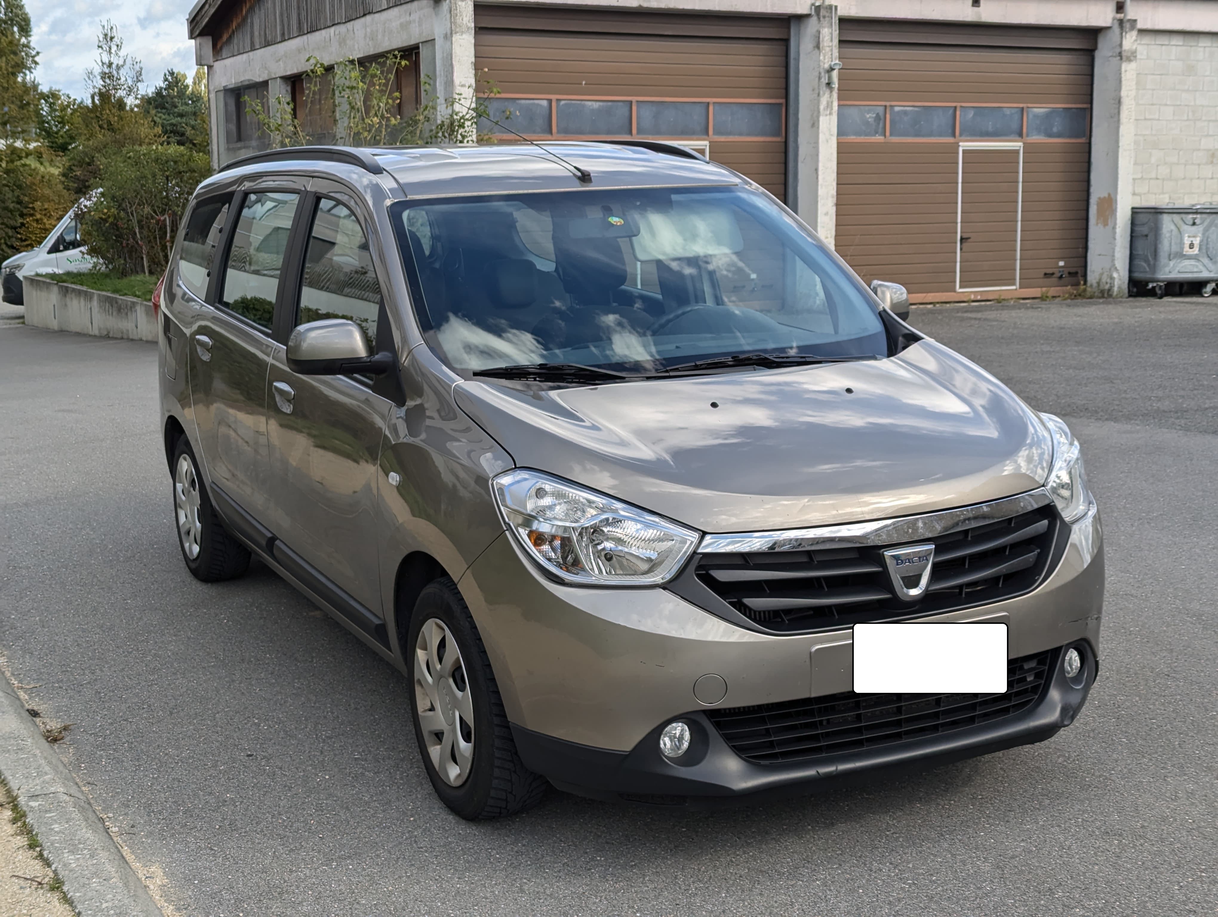 DACIA Lodgy 1.2 Turbo Ambiance 7PL + 4 roues