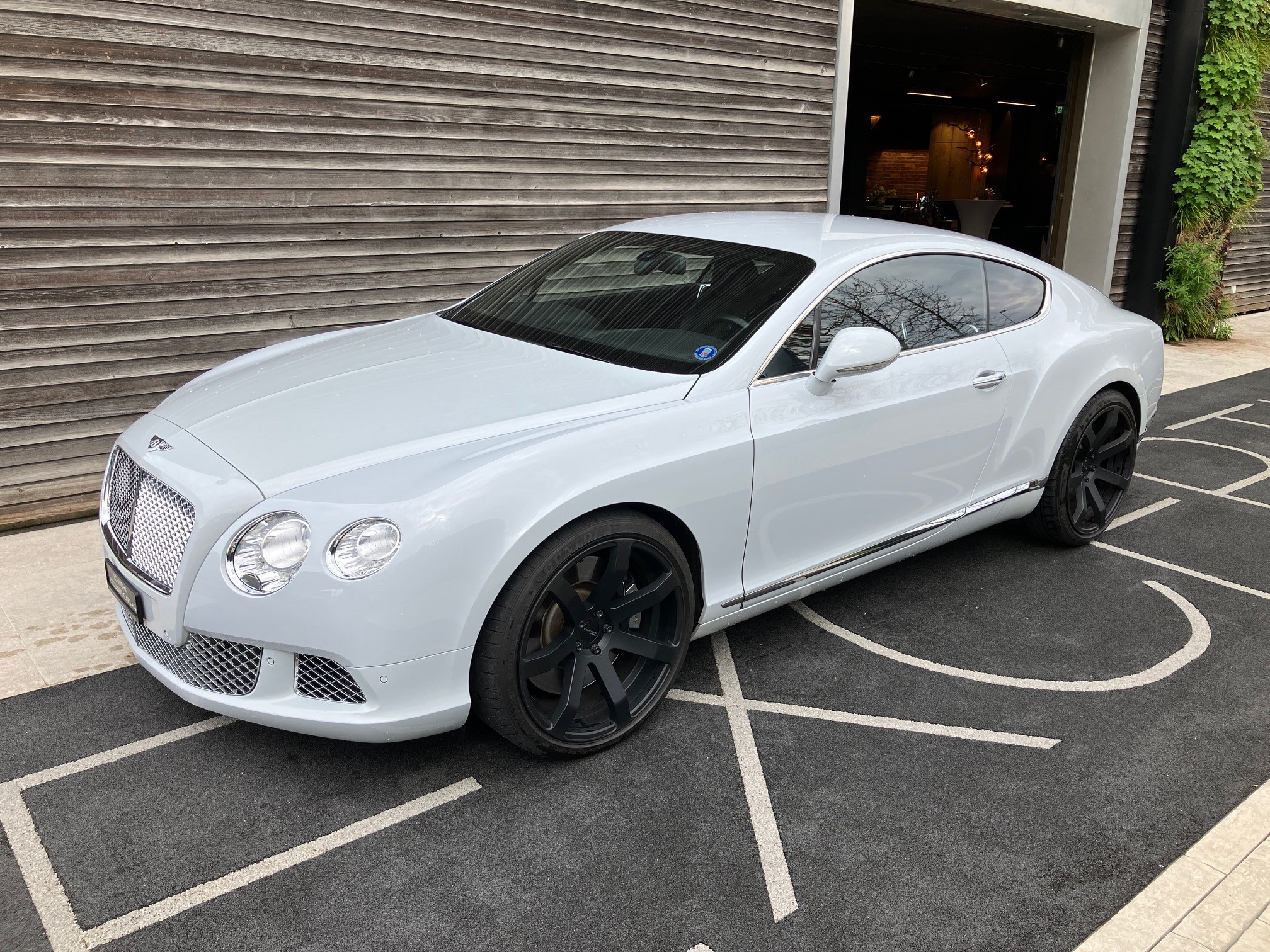 BENTLEY Continental GT 6.0 W12