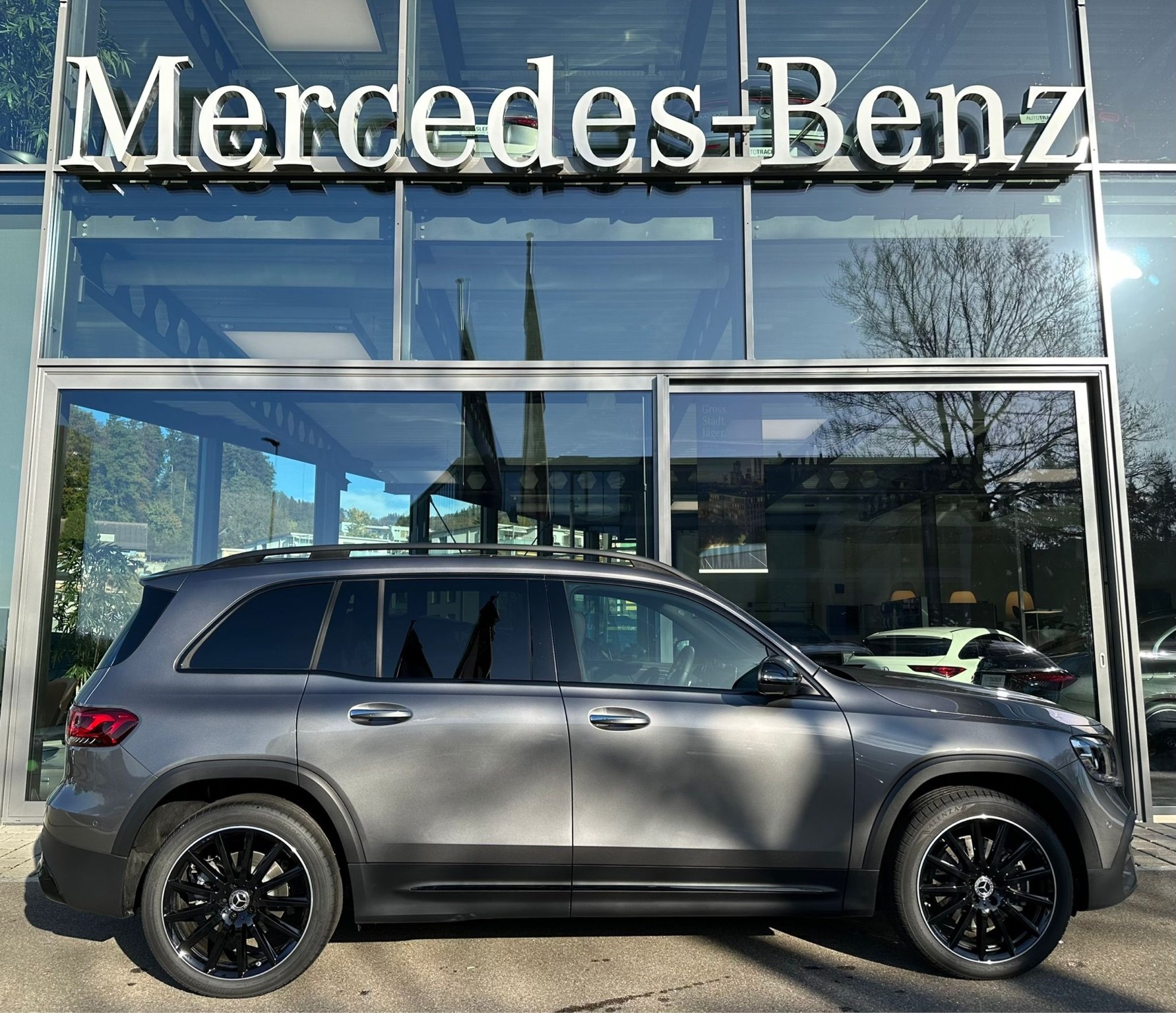 MERCEDES-BENZ GLB 250 4Matic AMG Line 8G-Tronic