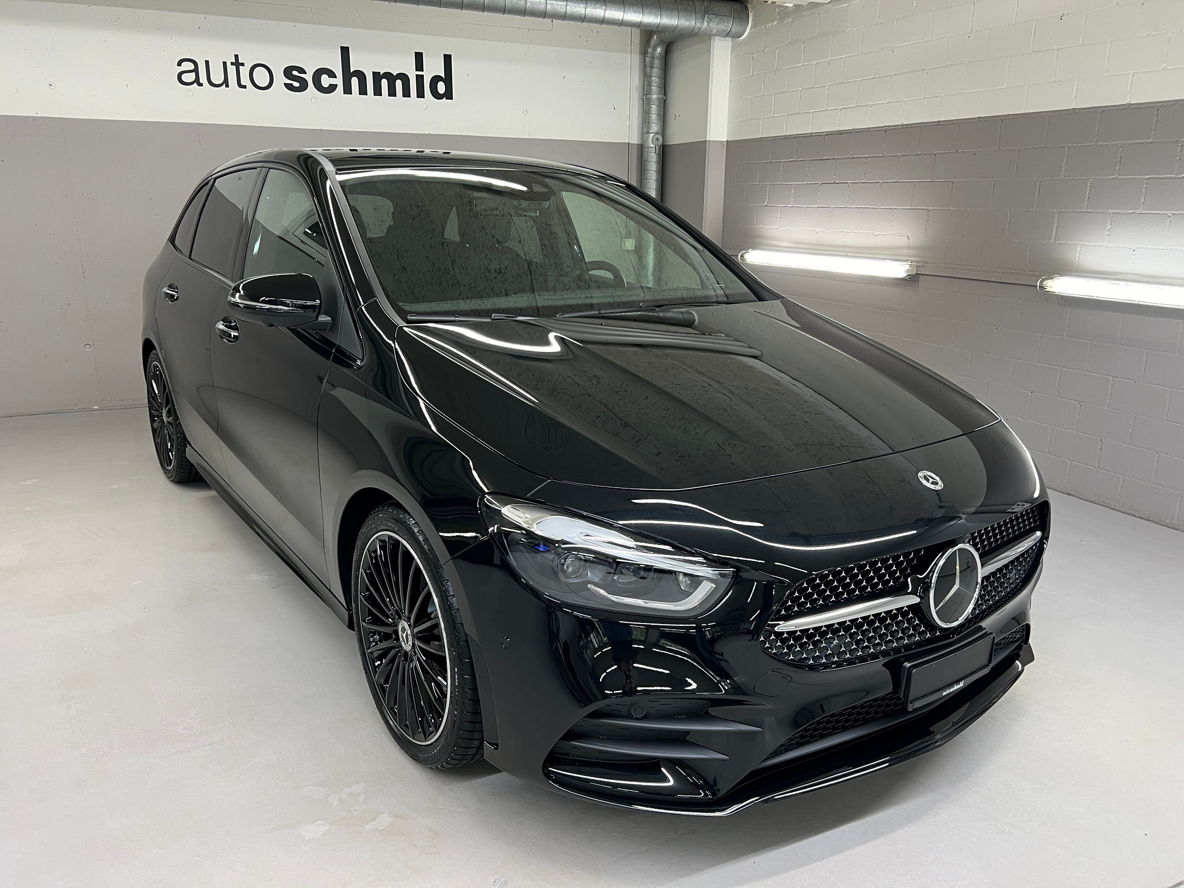 MERCEDES-BENZ B 220 4MATIC