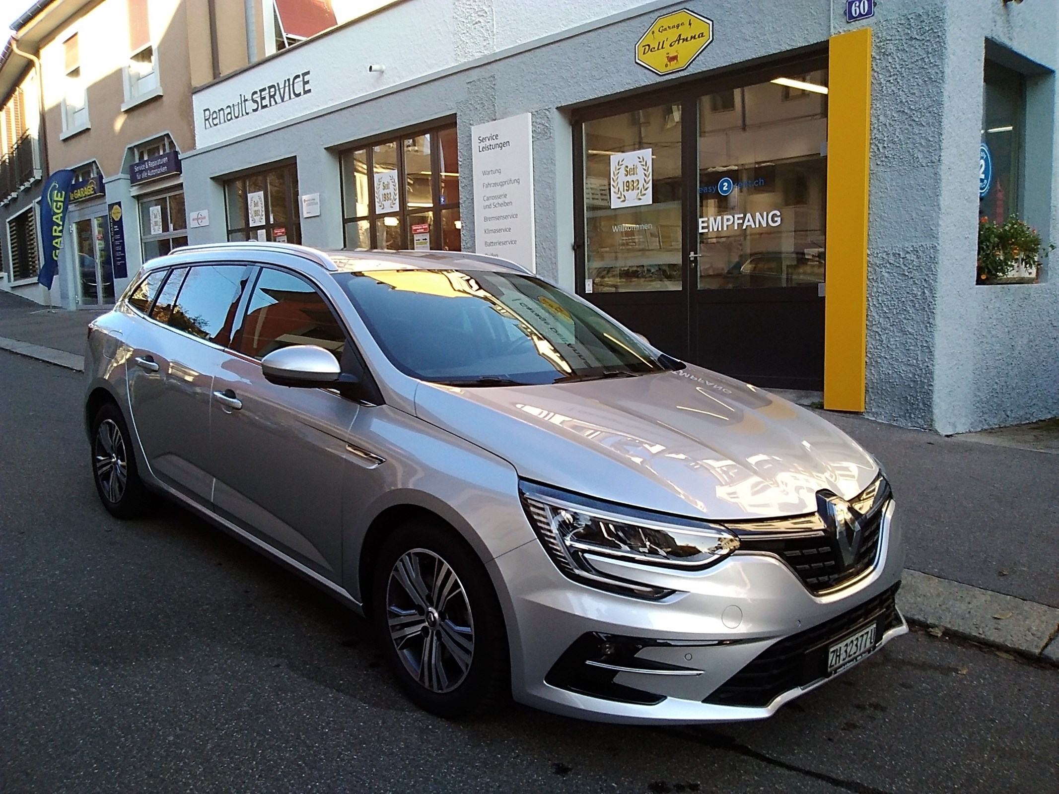 RENAULT Mégane Grandtour 1.3 16V Intens EDC