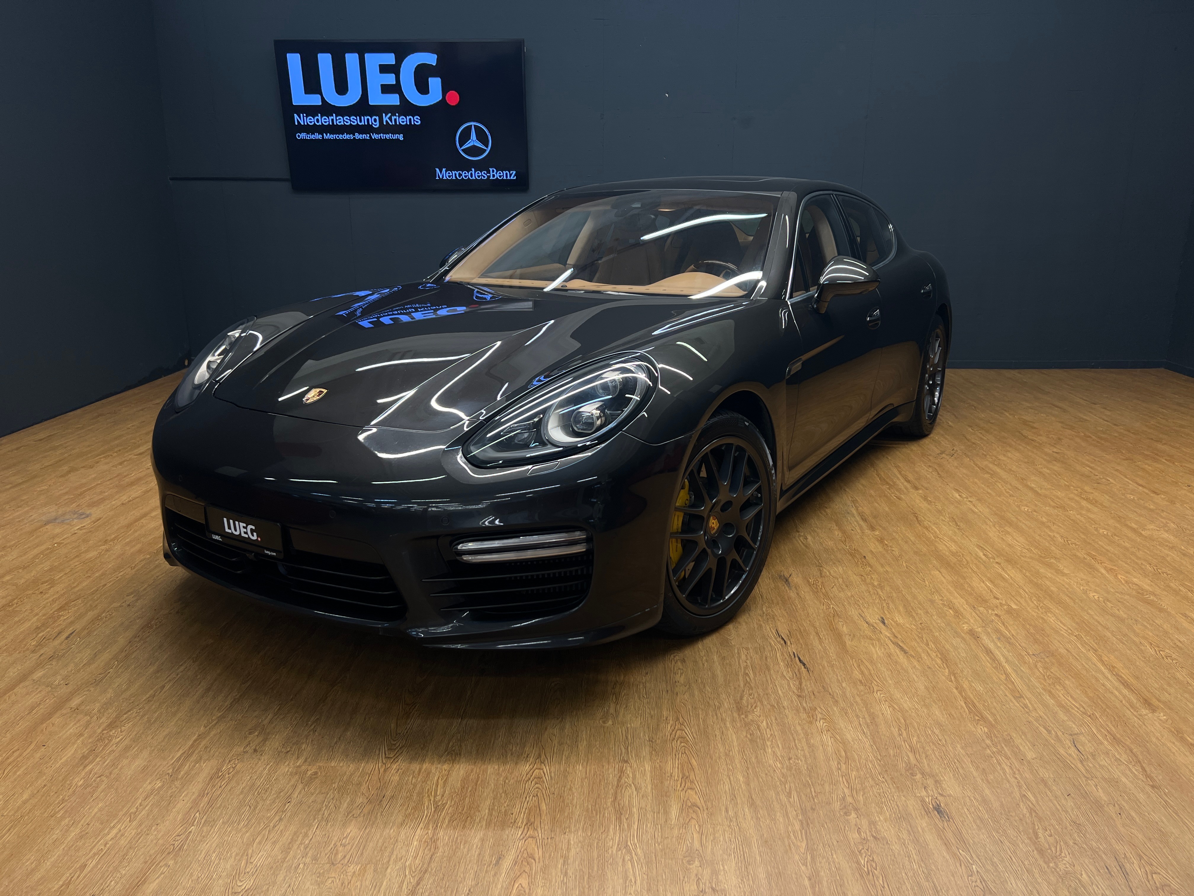 PORSCHE Panamera Turbo S 4.8 PDK - Carbongrau - Surround View / PDLS / Sitzlüftung