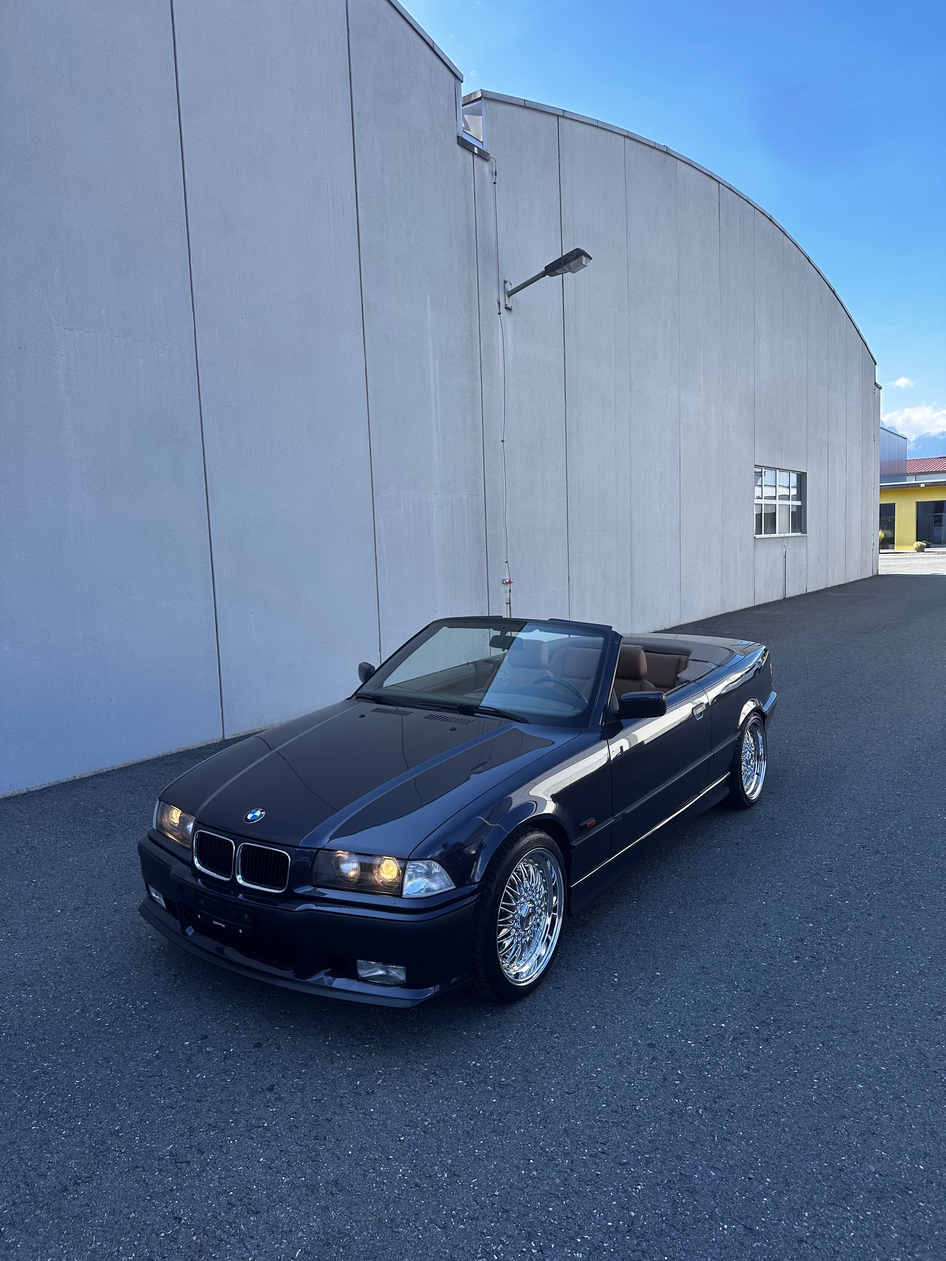 BMW 320i Cabrio