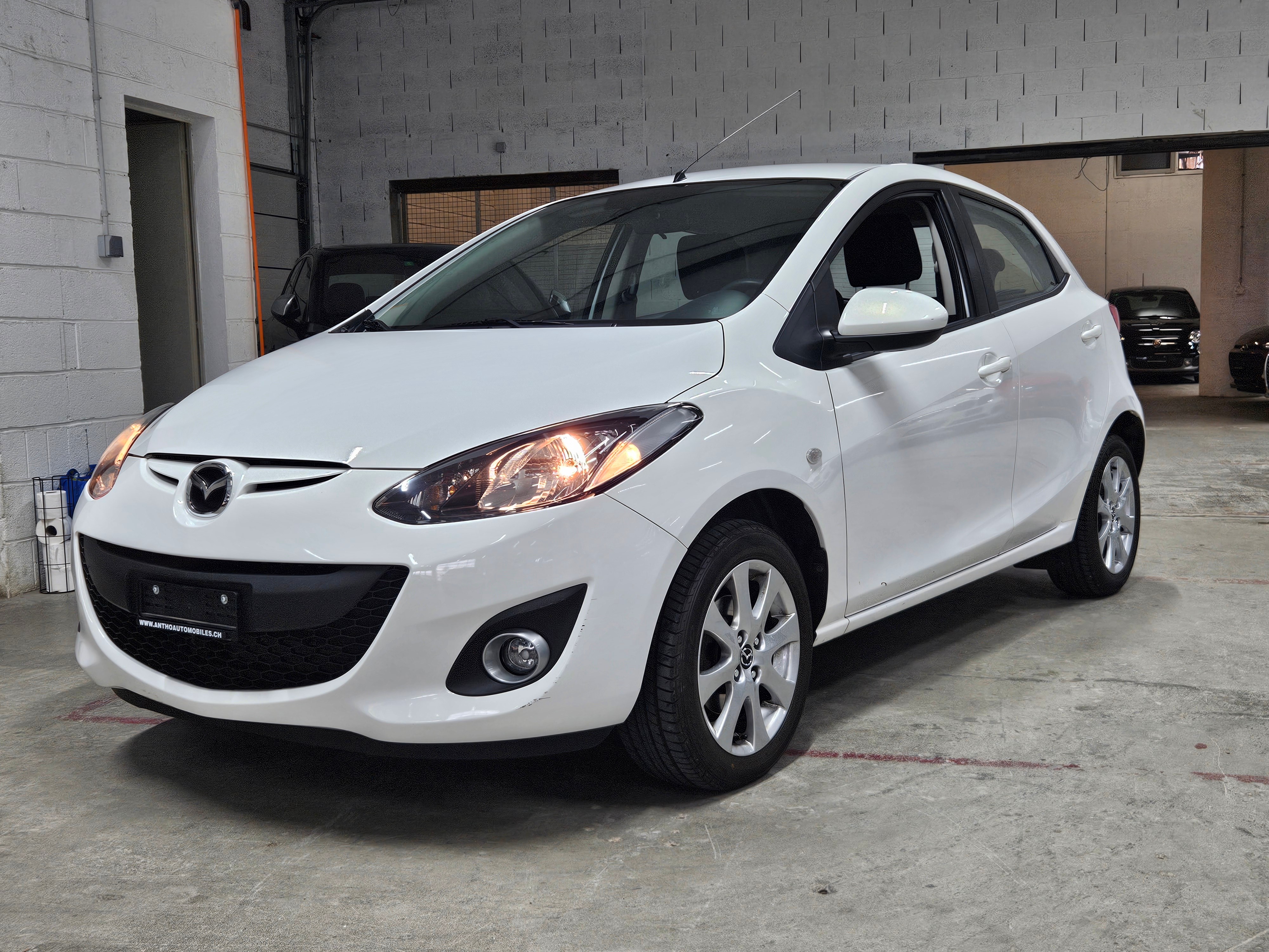 MAZDA 2 1.5i 16V Exclusive Automatic