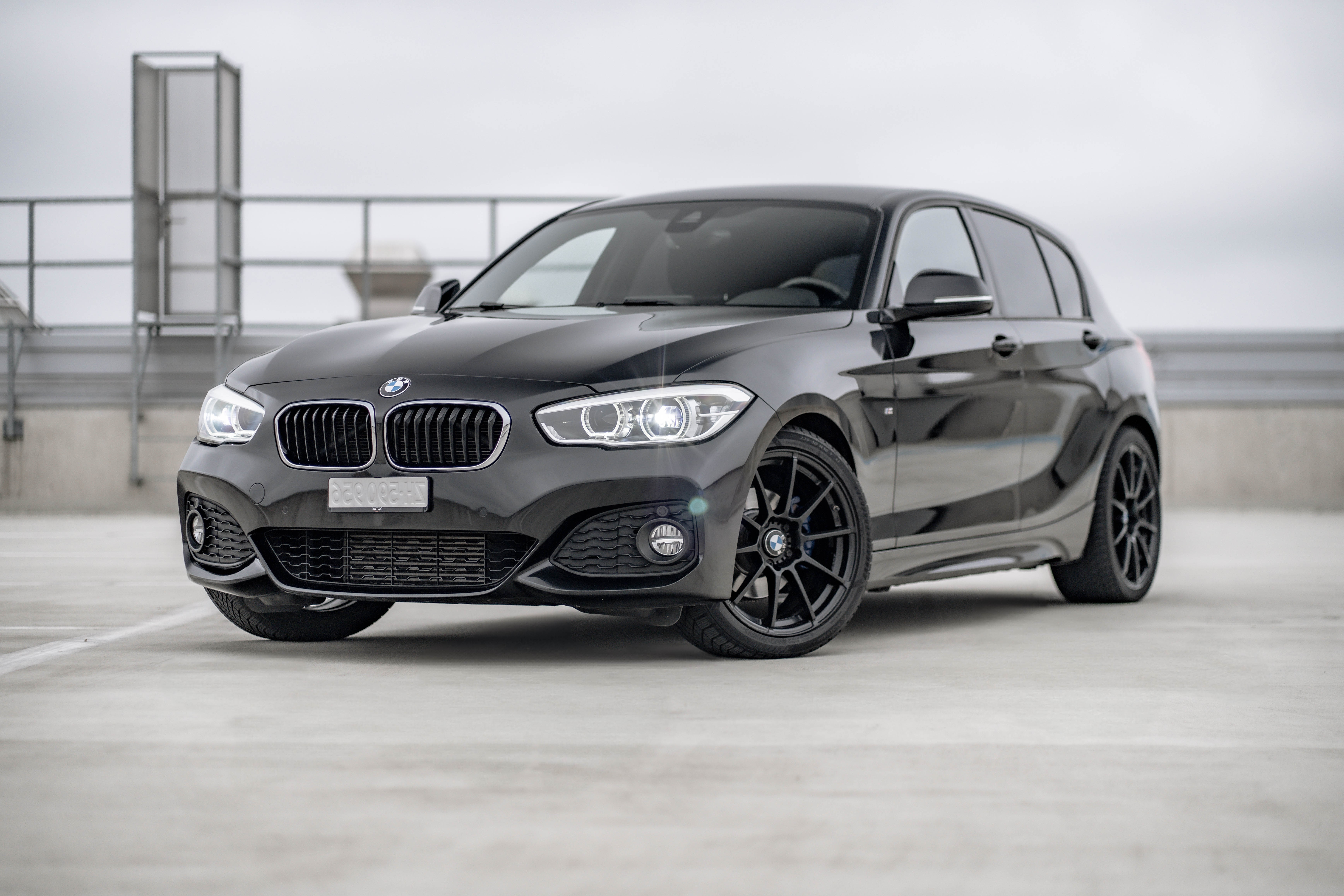 BMW 120i M Sport Steptronic * M-Paket * Harman Kardon Soundanlage * Vollausstattung *