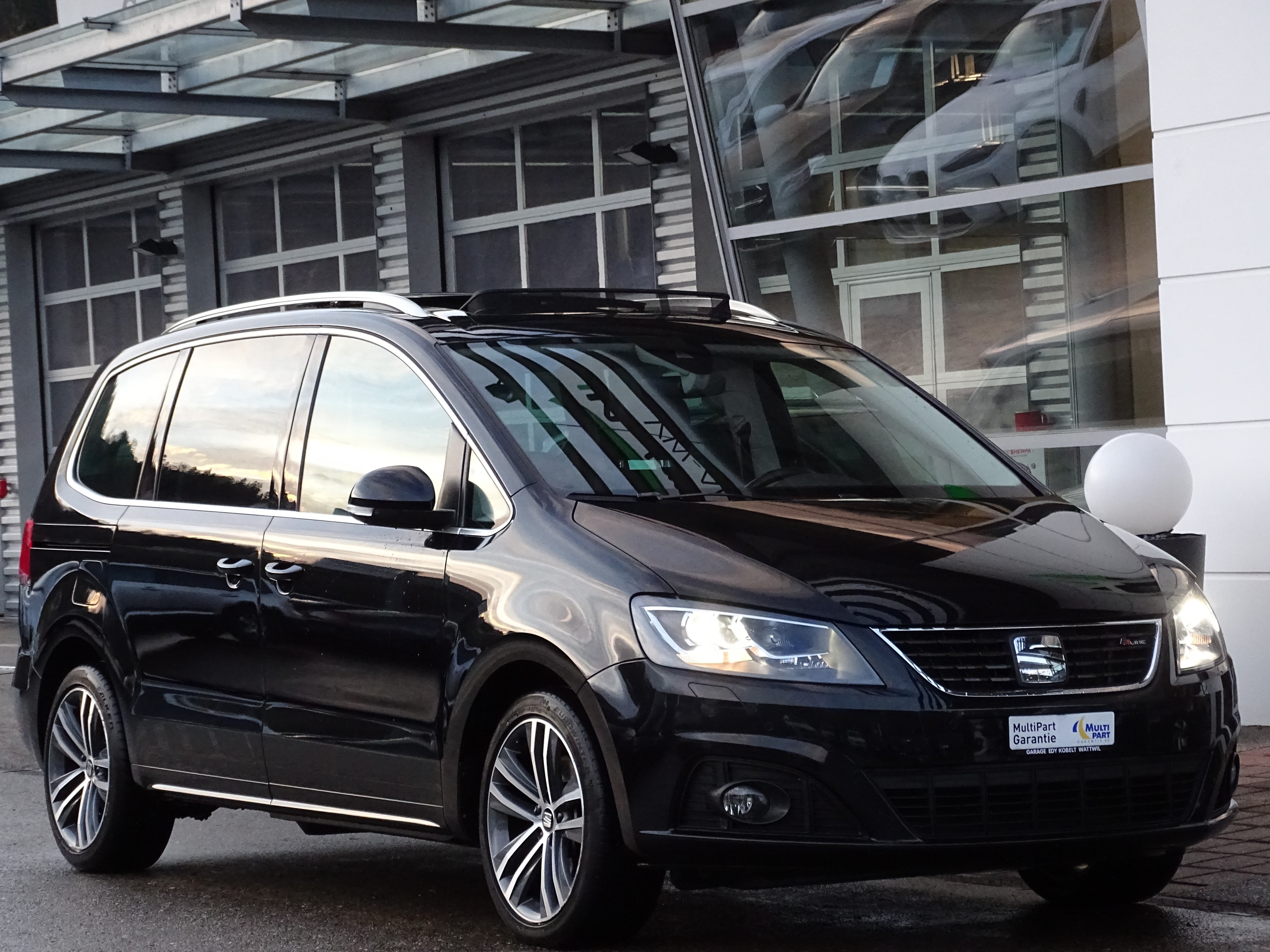 SEAT Alhambra 1.4 TSI DSG Hola FR **7-Plätzer**Panorama**AHK**